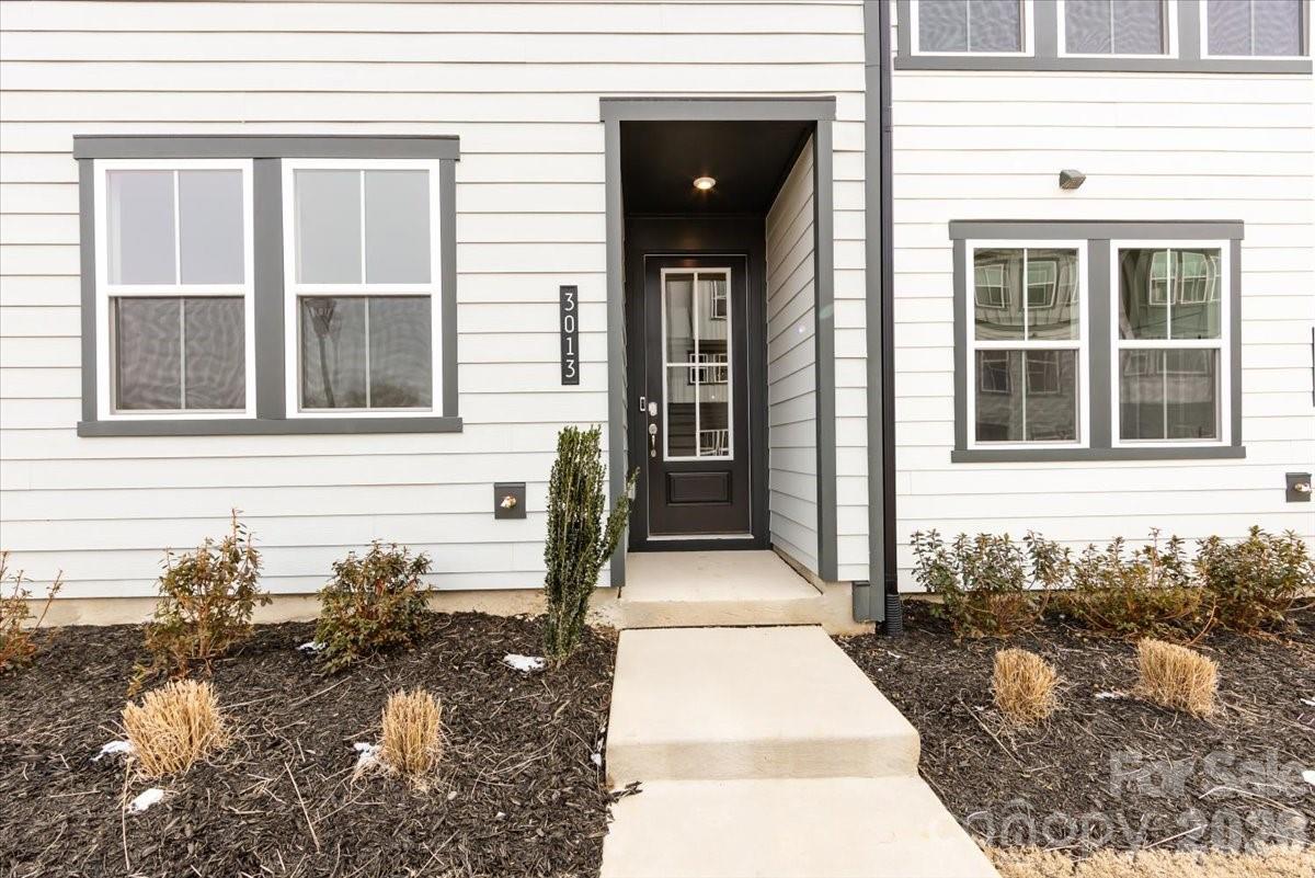 3013 Circles End — Charlotte