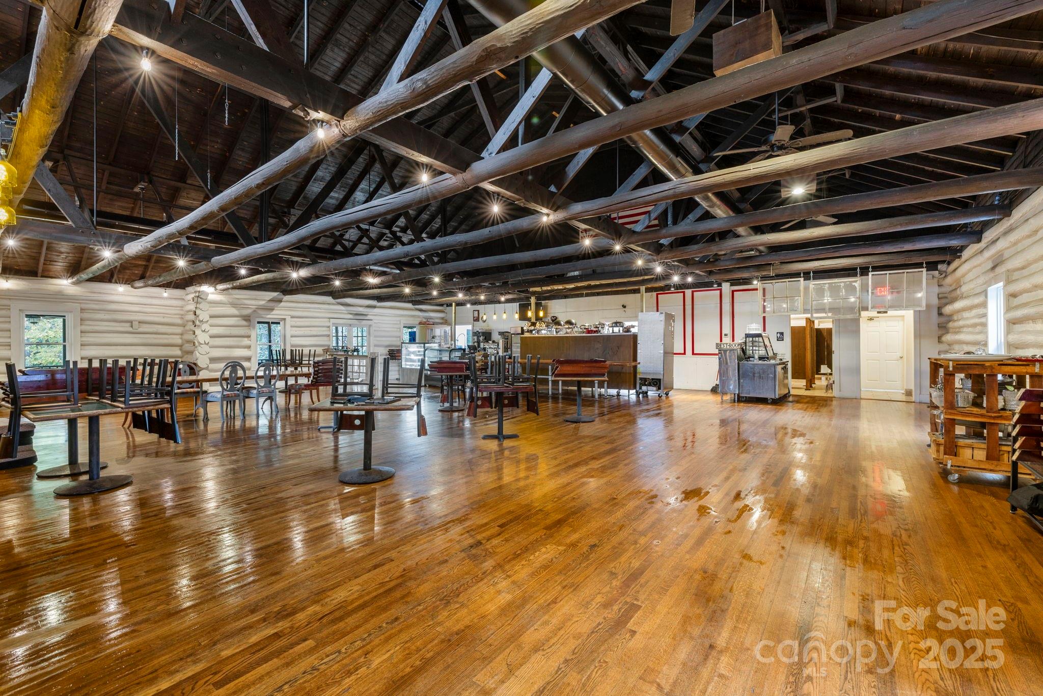 1196 N Country Club Road — Brevard