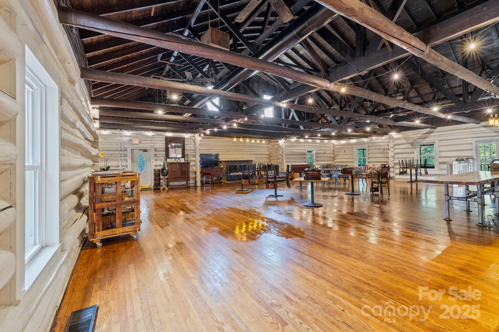 1196 N Country Club Road — Brevard