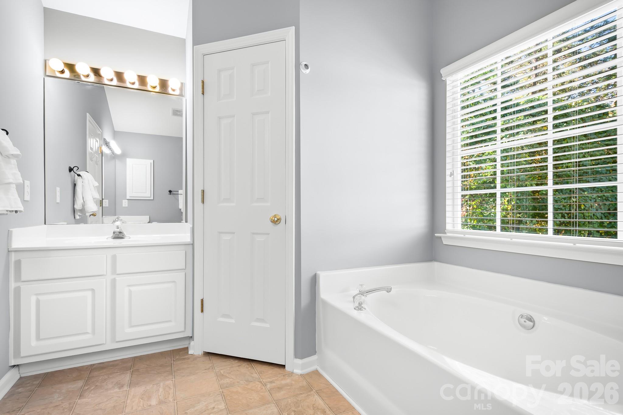 171 Vance Crescent Drive — Mooresville