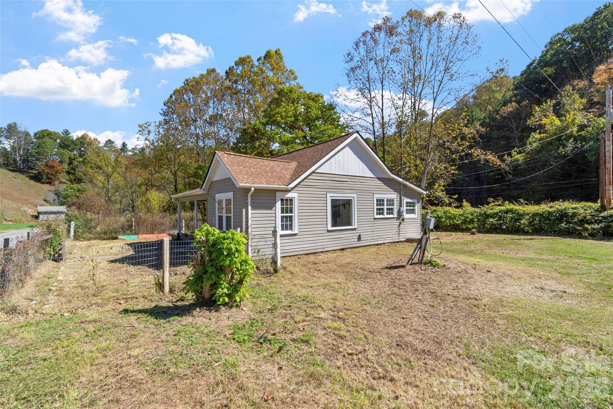 689 Bald Mountain Road — Burnsville