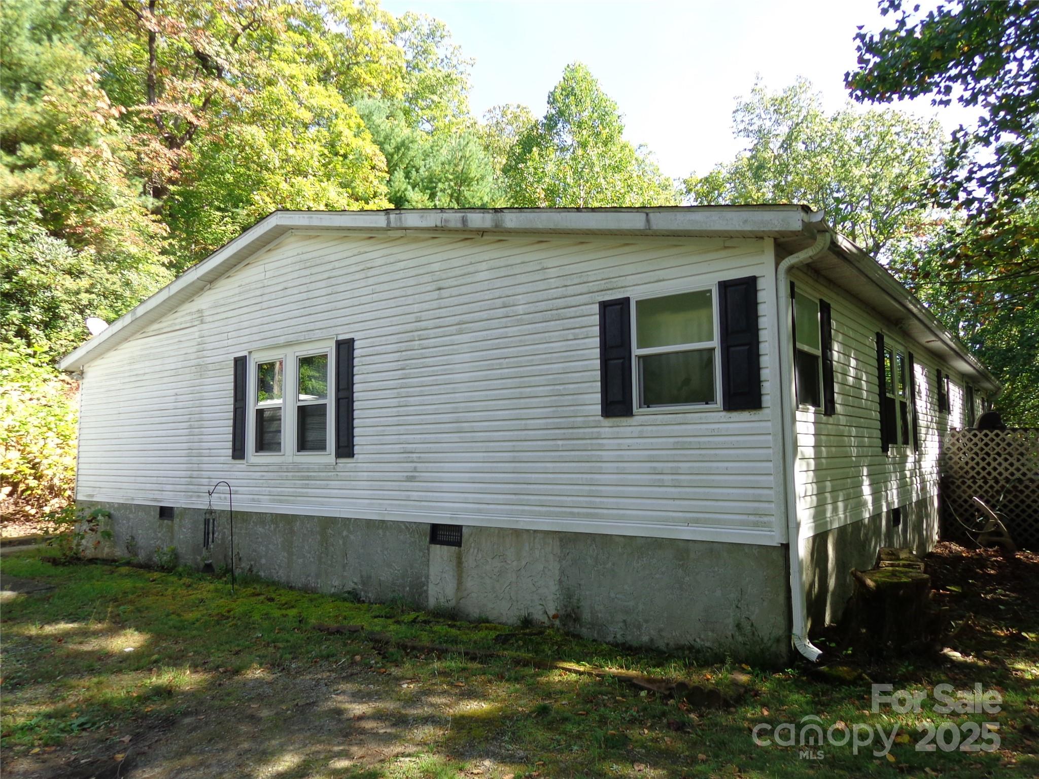 89 Blue Mountain Road — Fairview