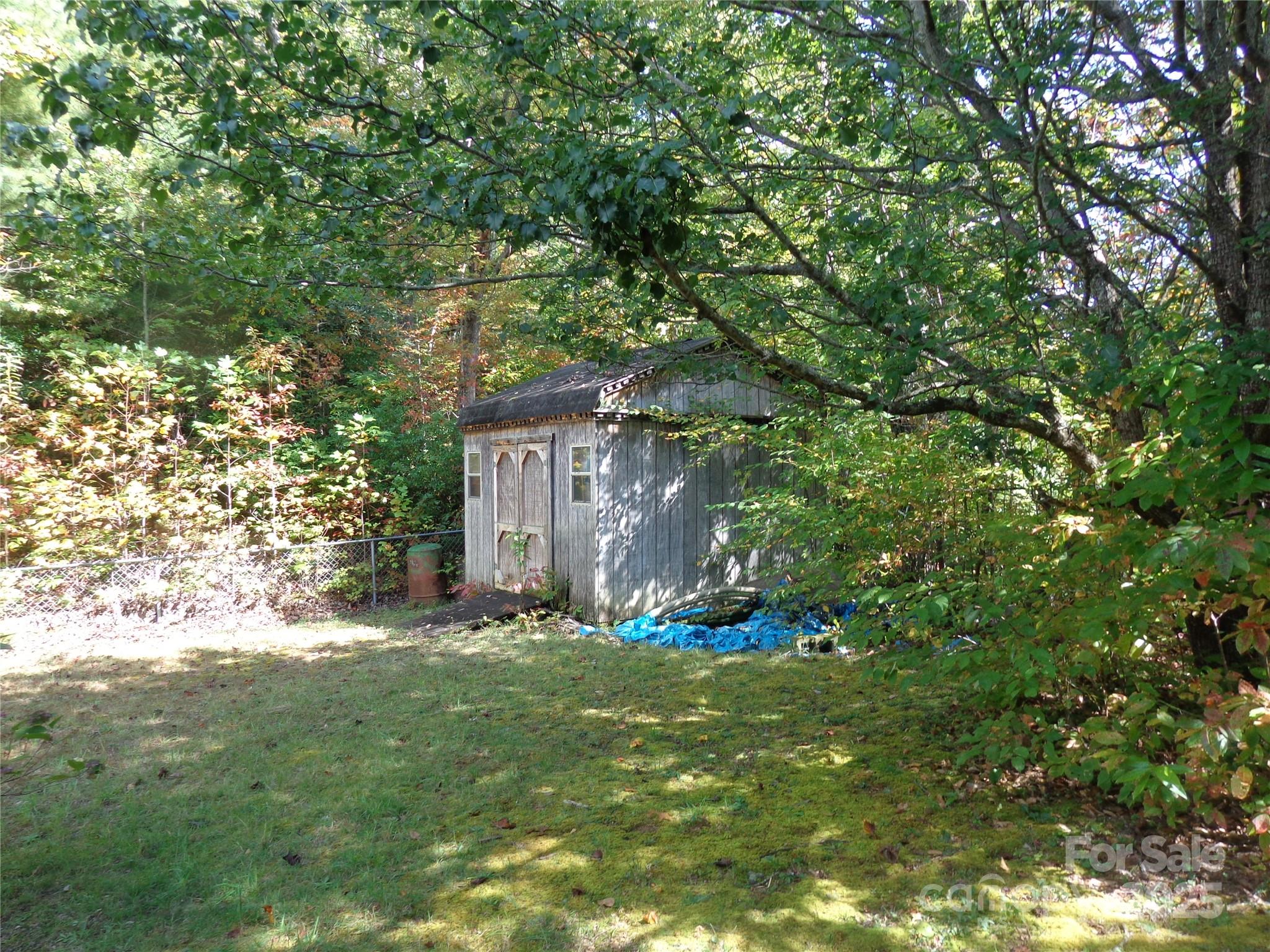 89 Blue Mountain Road — Fairview