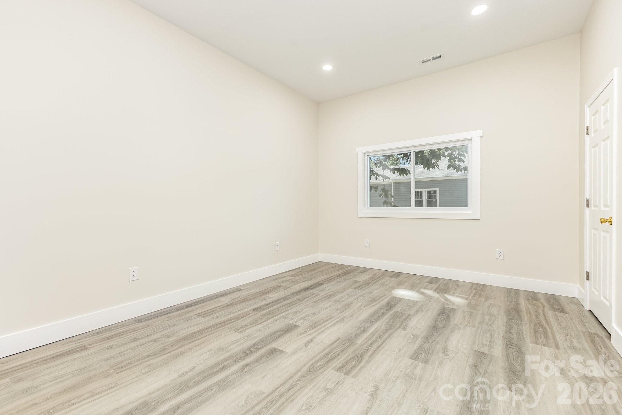 1205 S Lafayette Street — Shelby