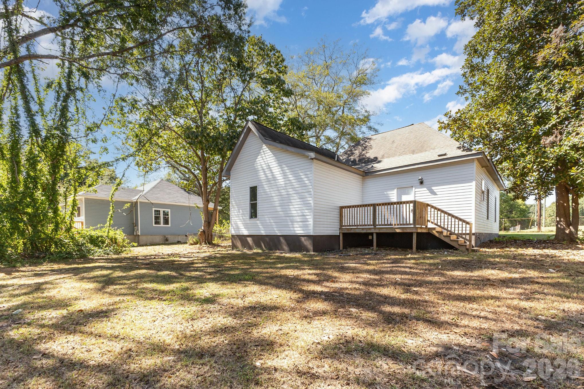 1205 S Lafayette Street — Shelby