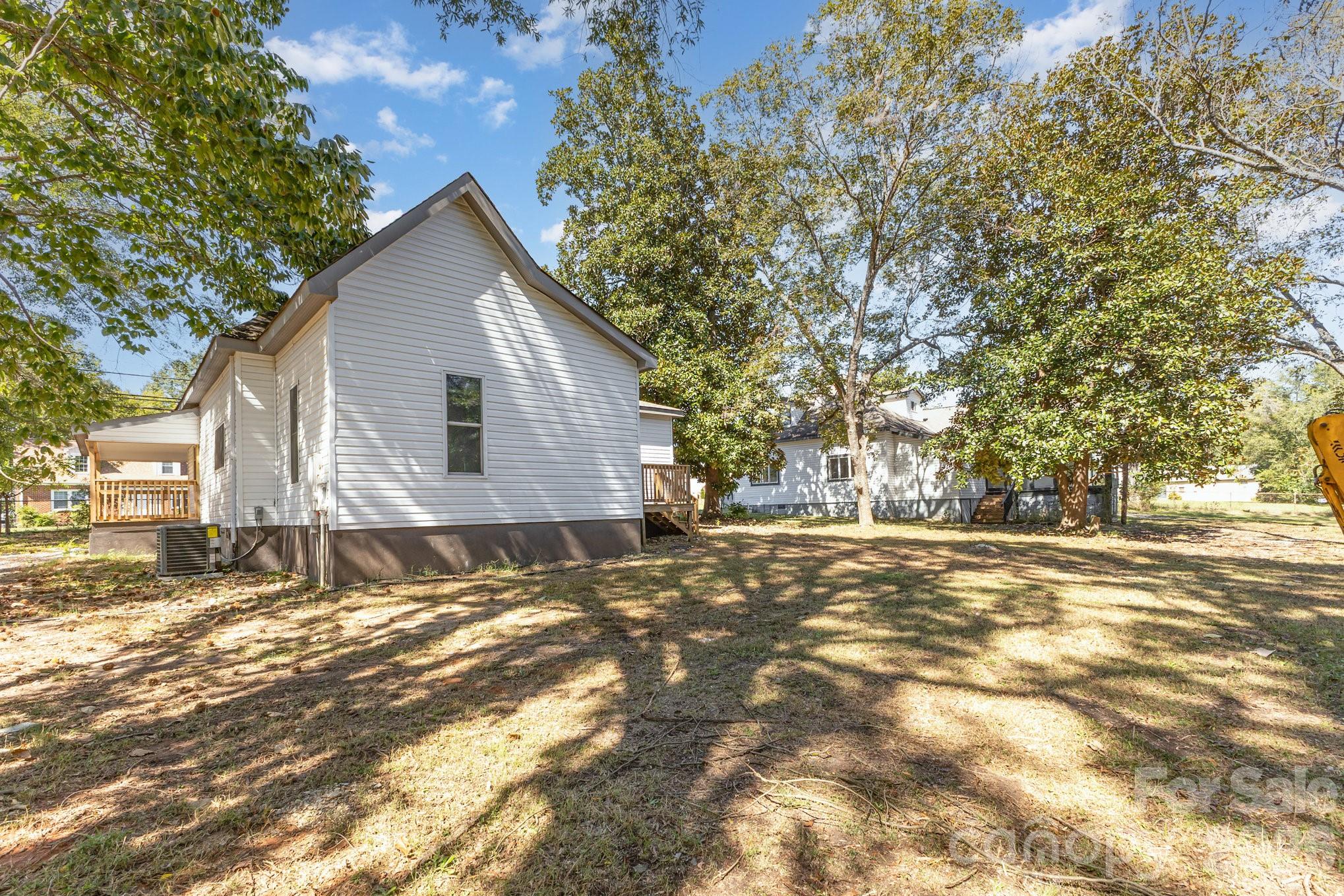 1205 S Lafayette Street — Shelby