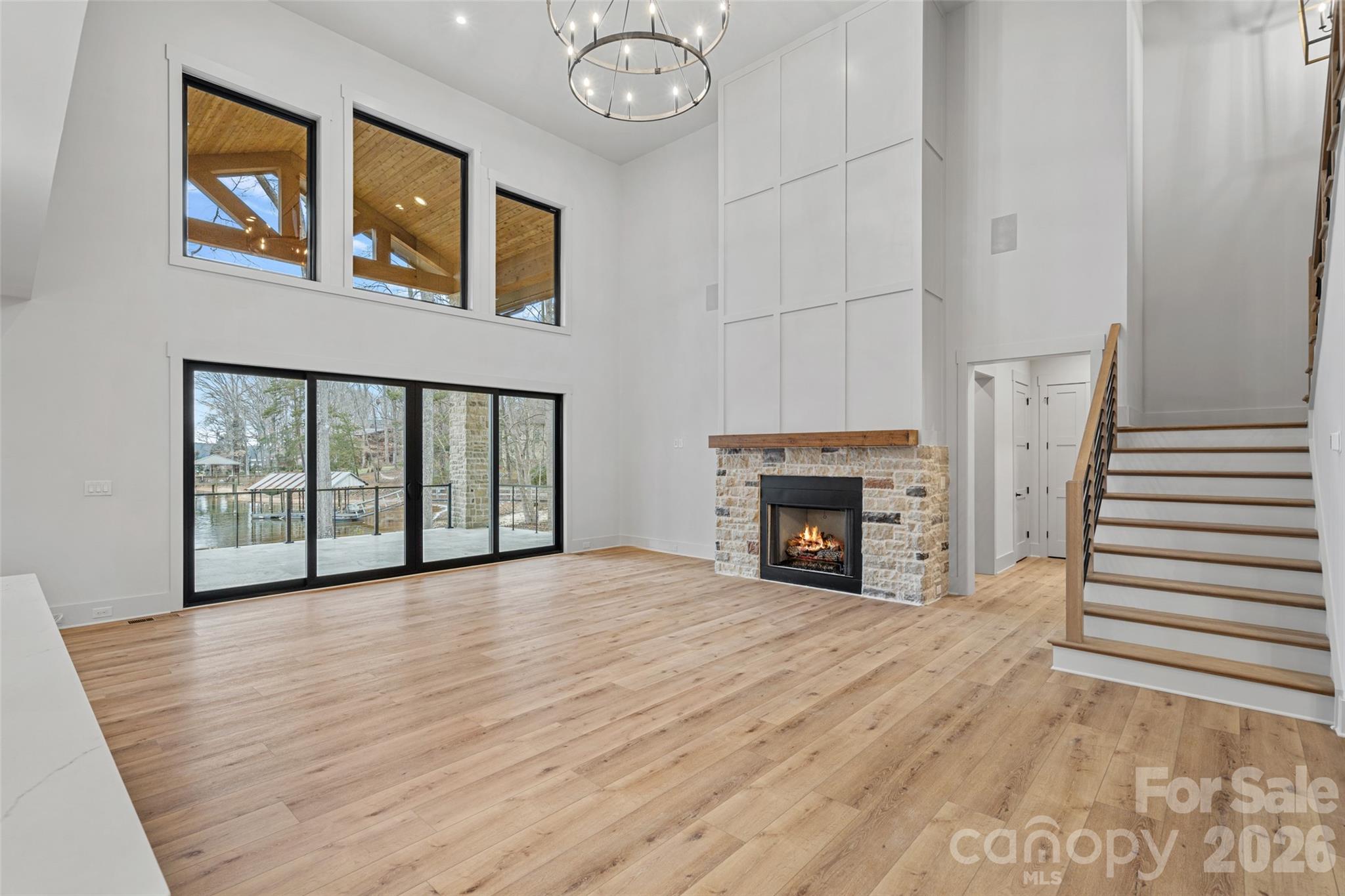 515 Kemp Road — Mooresville