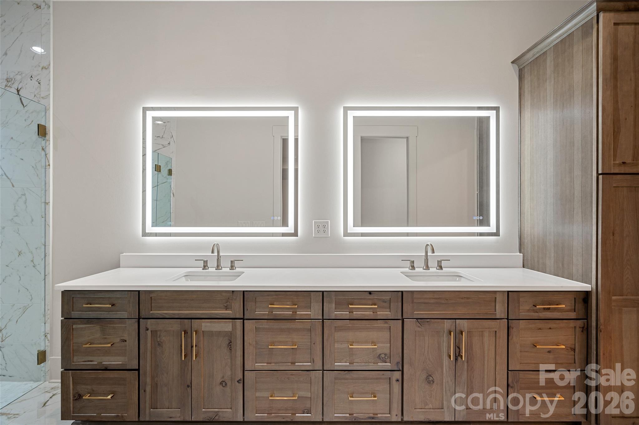 515 Kemp Road — Mooresville