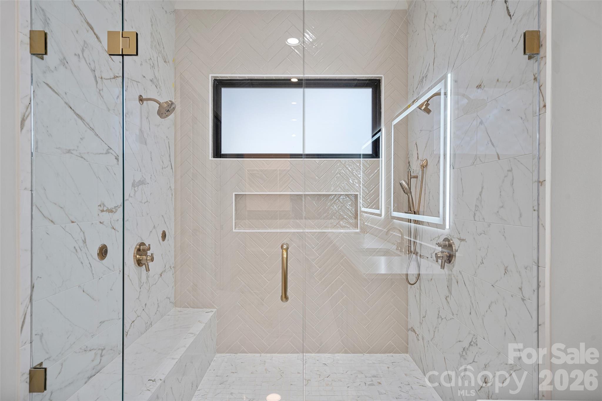 515 Kemp Road — Mooresville