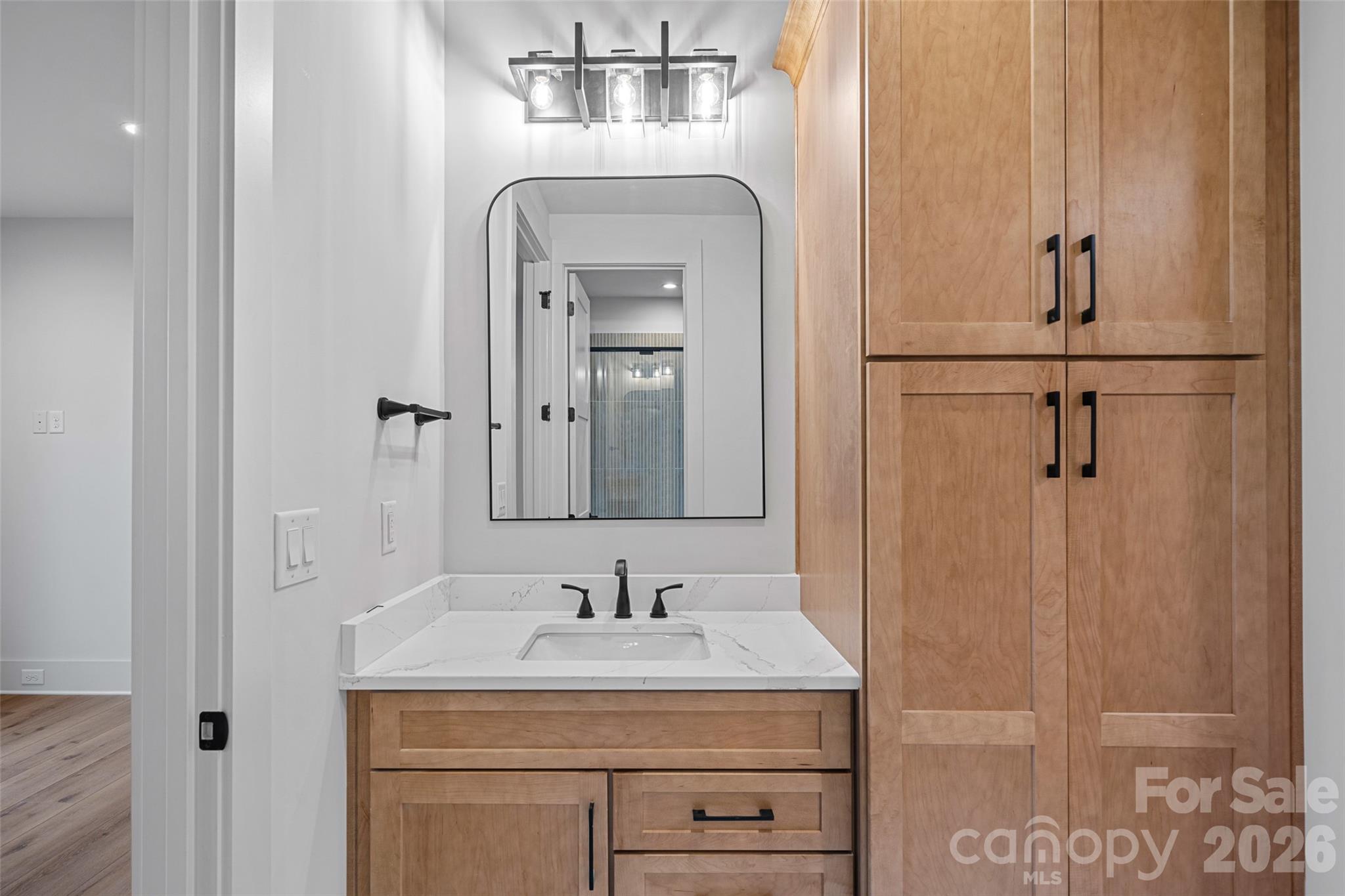 515 Kemp Road — Mooresville
