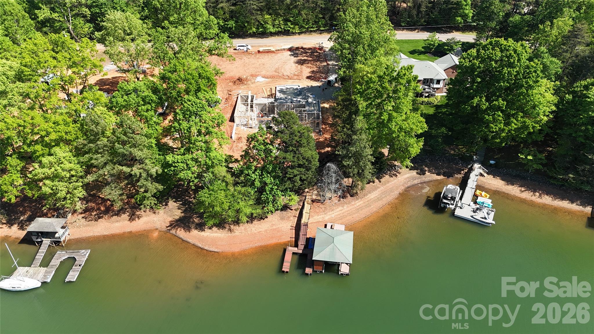 515 Kemp Road — Mooresville