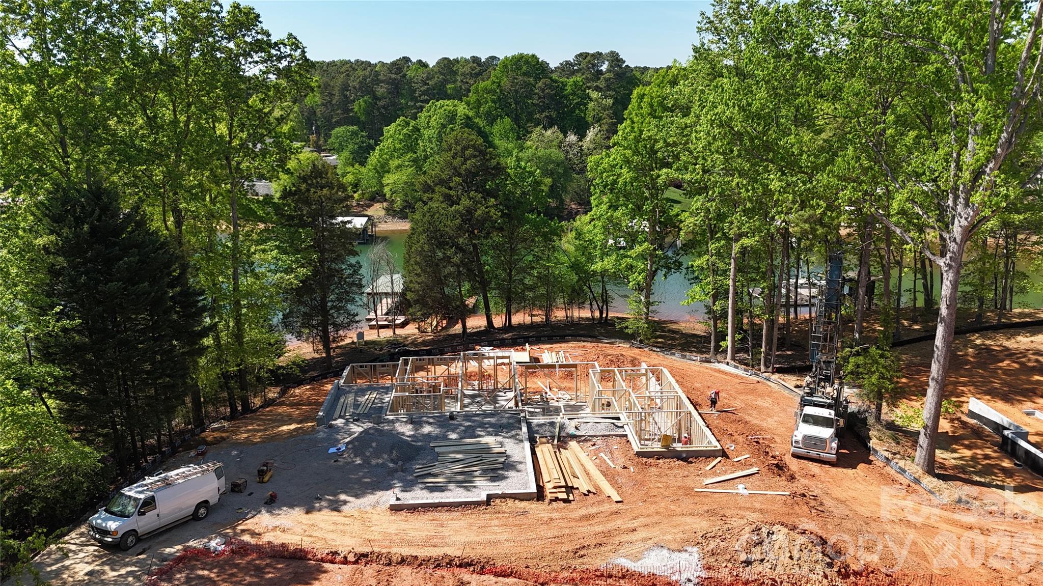 515 Kemp Road — Mooresville