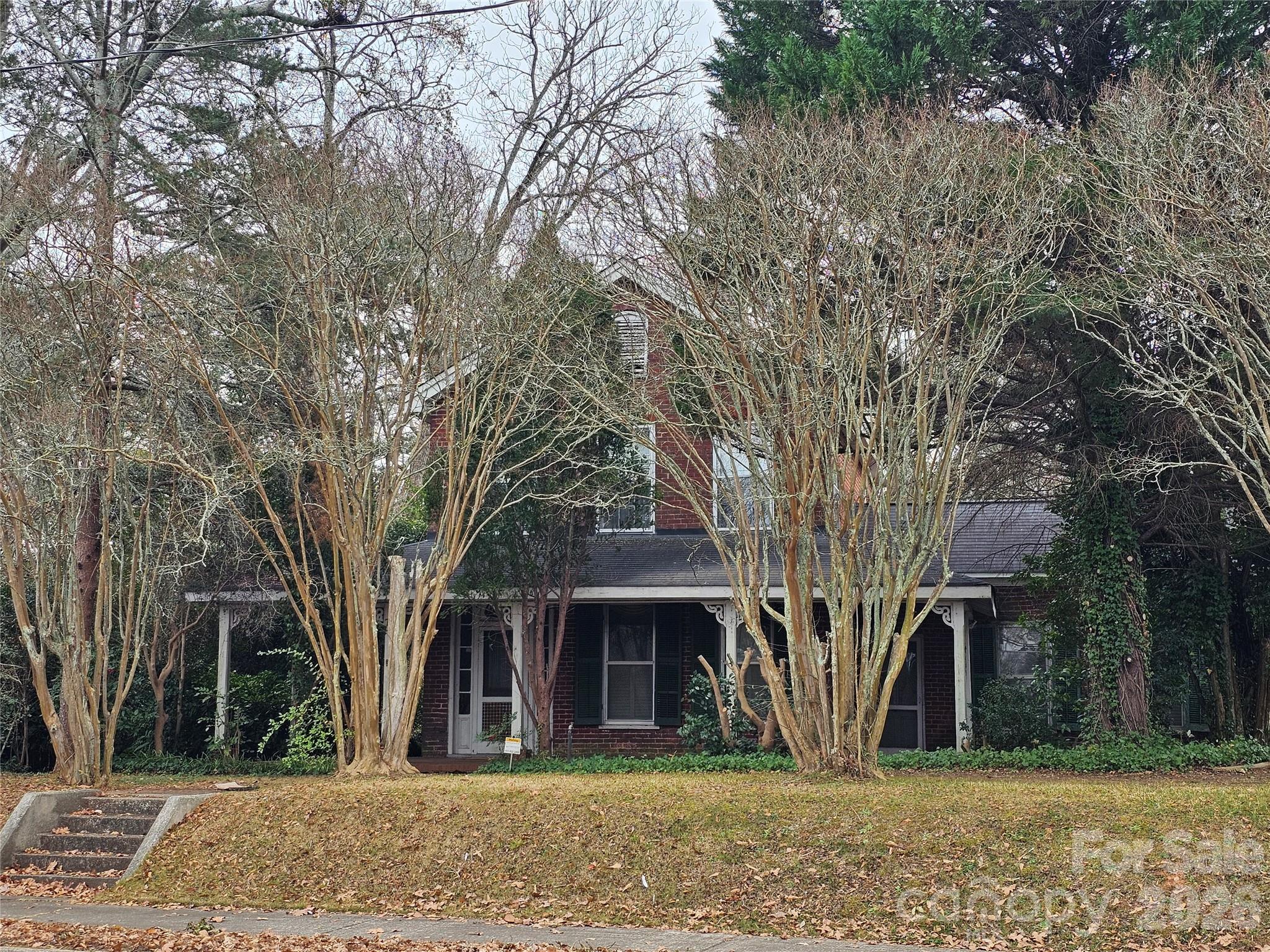711 Chesterfield Avenue — Lancaster