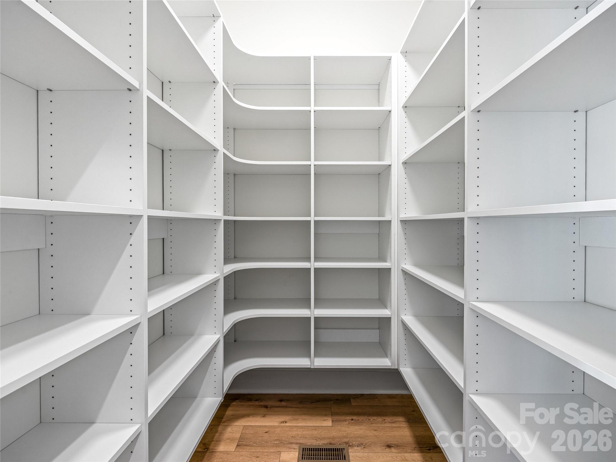 21 Evian Court — Asheville