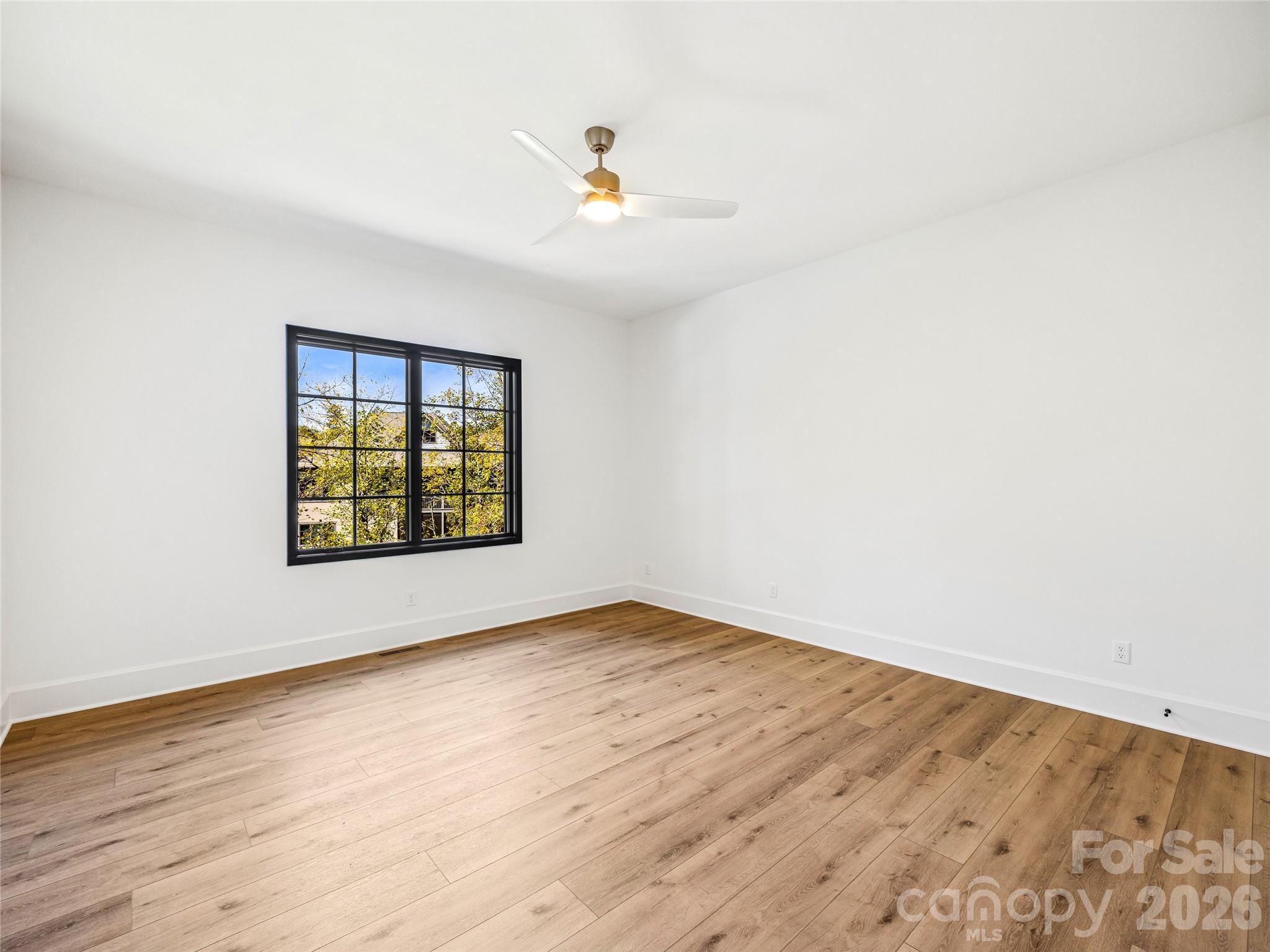 21 Evian Court — Asheville