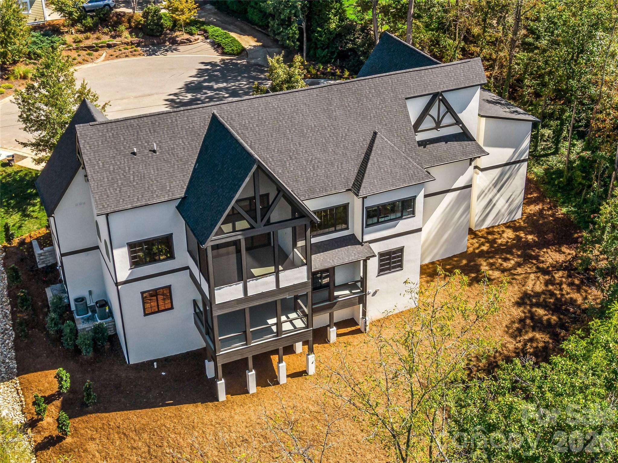 21 Evian Court — Asheville