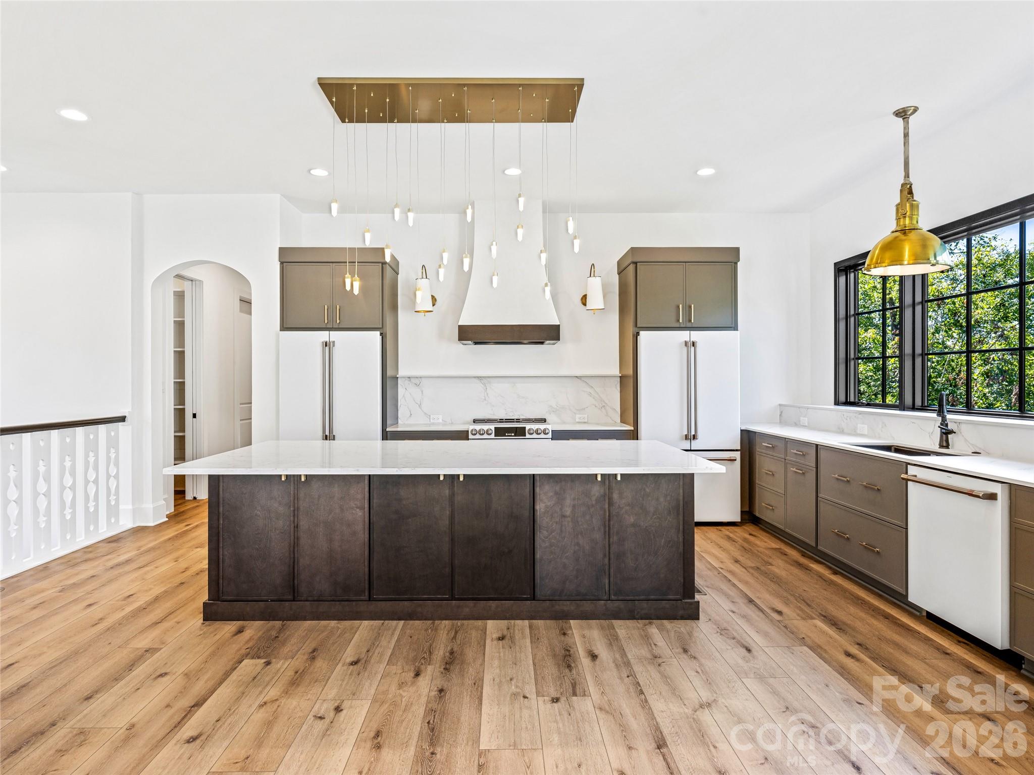 21 Evian Court — Asheville