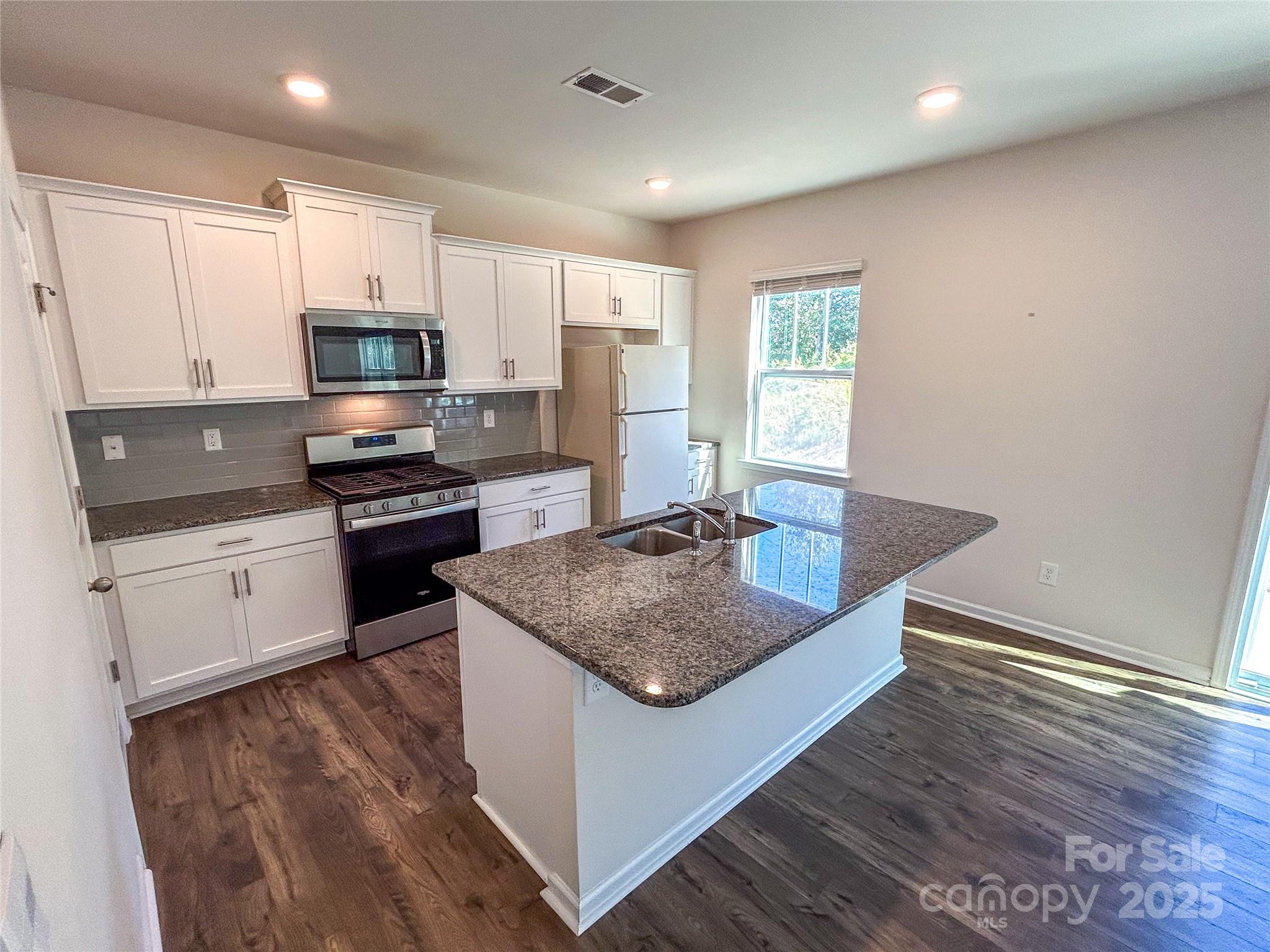 4120 Village Boulevard NW — Conover