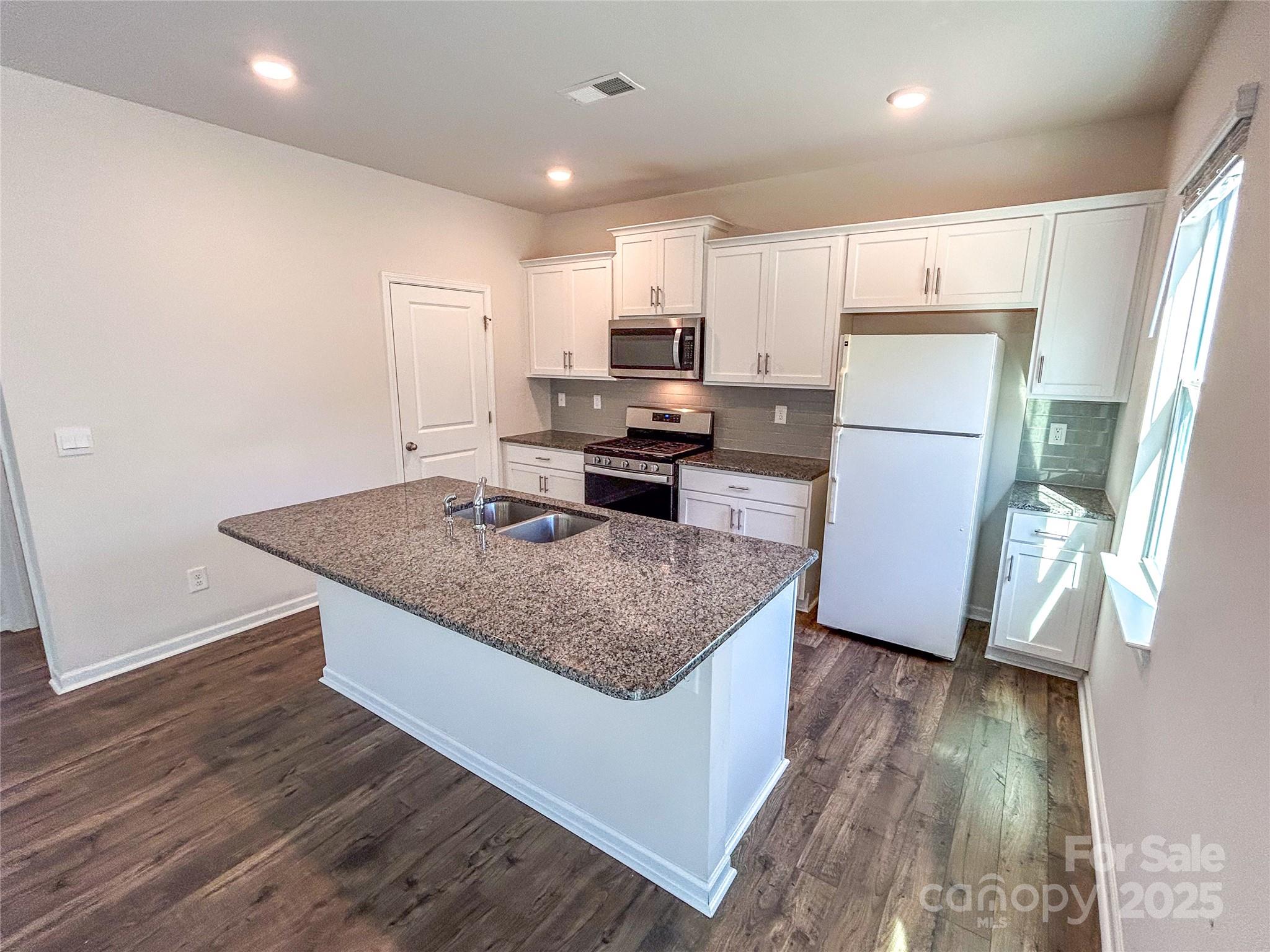 4120 Village Boulevard NW — Conover