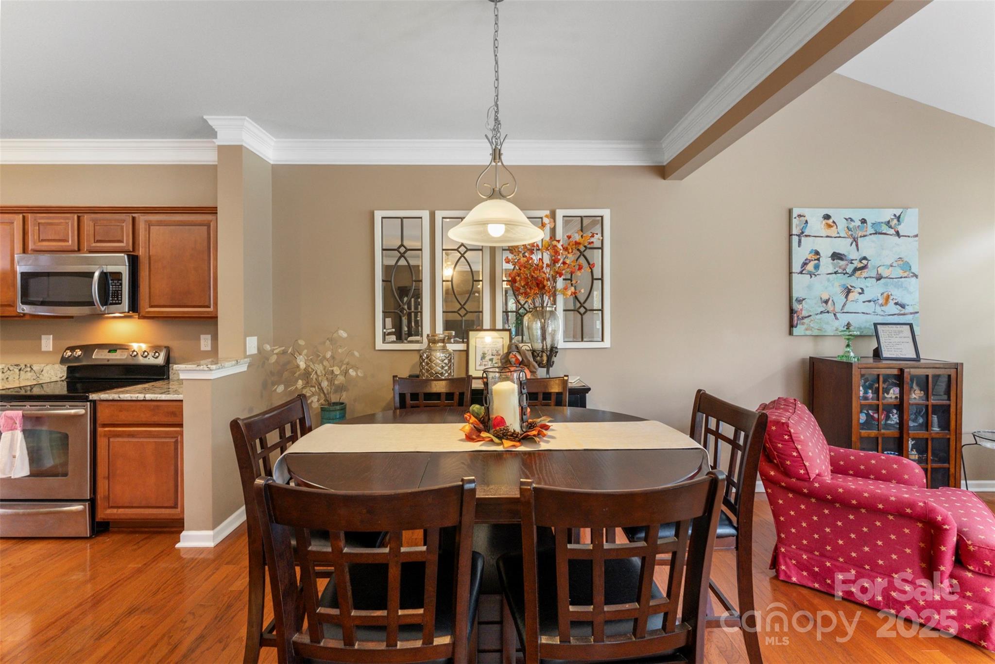370 Battery Circle #20 — Clover