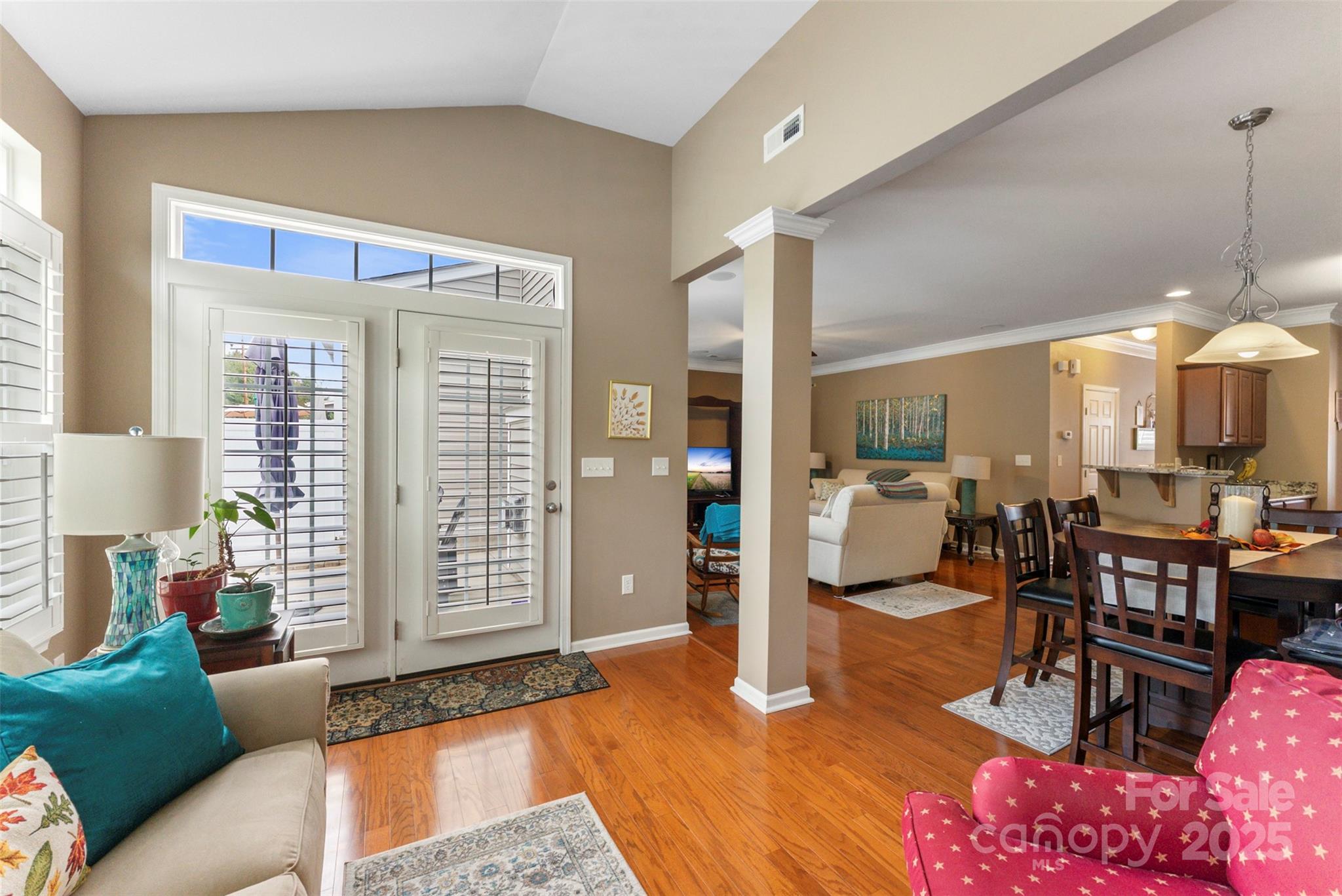 370 Battery Circle #20 — Clover