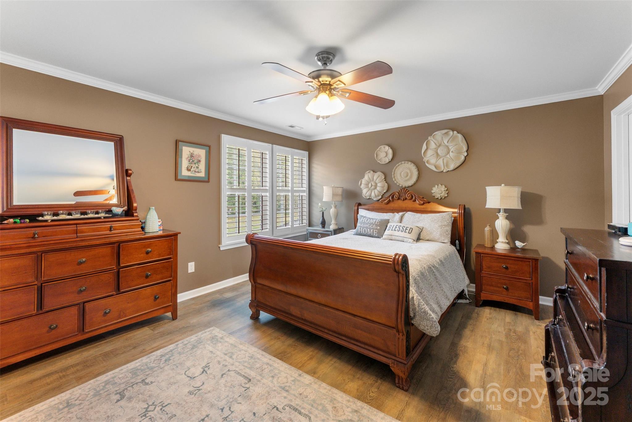 370 Battery Circle #20 — Clover