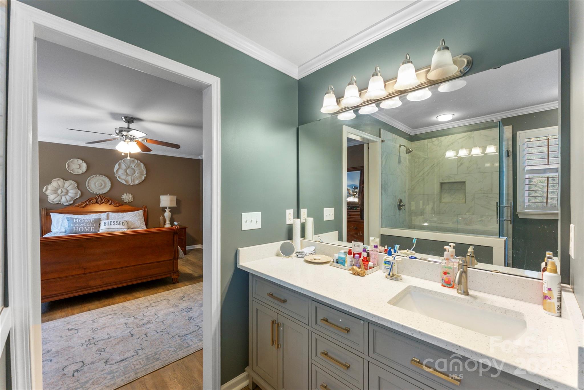 370 Battery Circle #20 — Clover