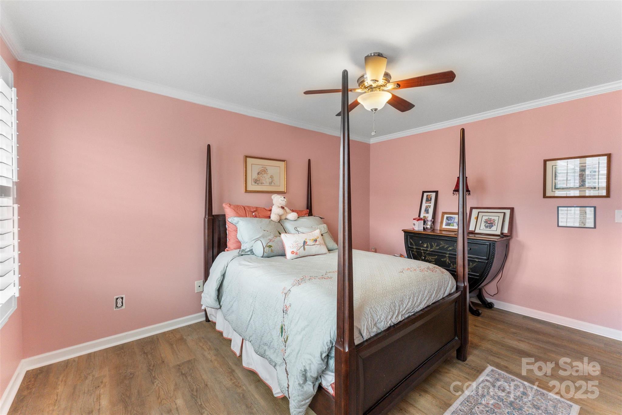 370 Battery Circle #20 — Clover
