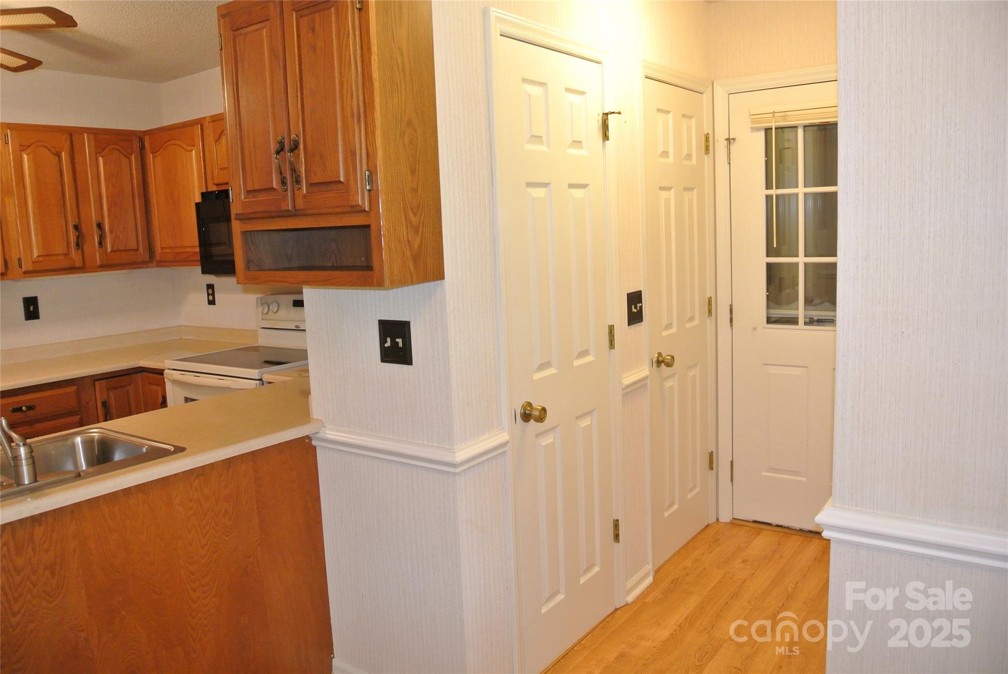 112 Holly Court — Bostic