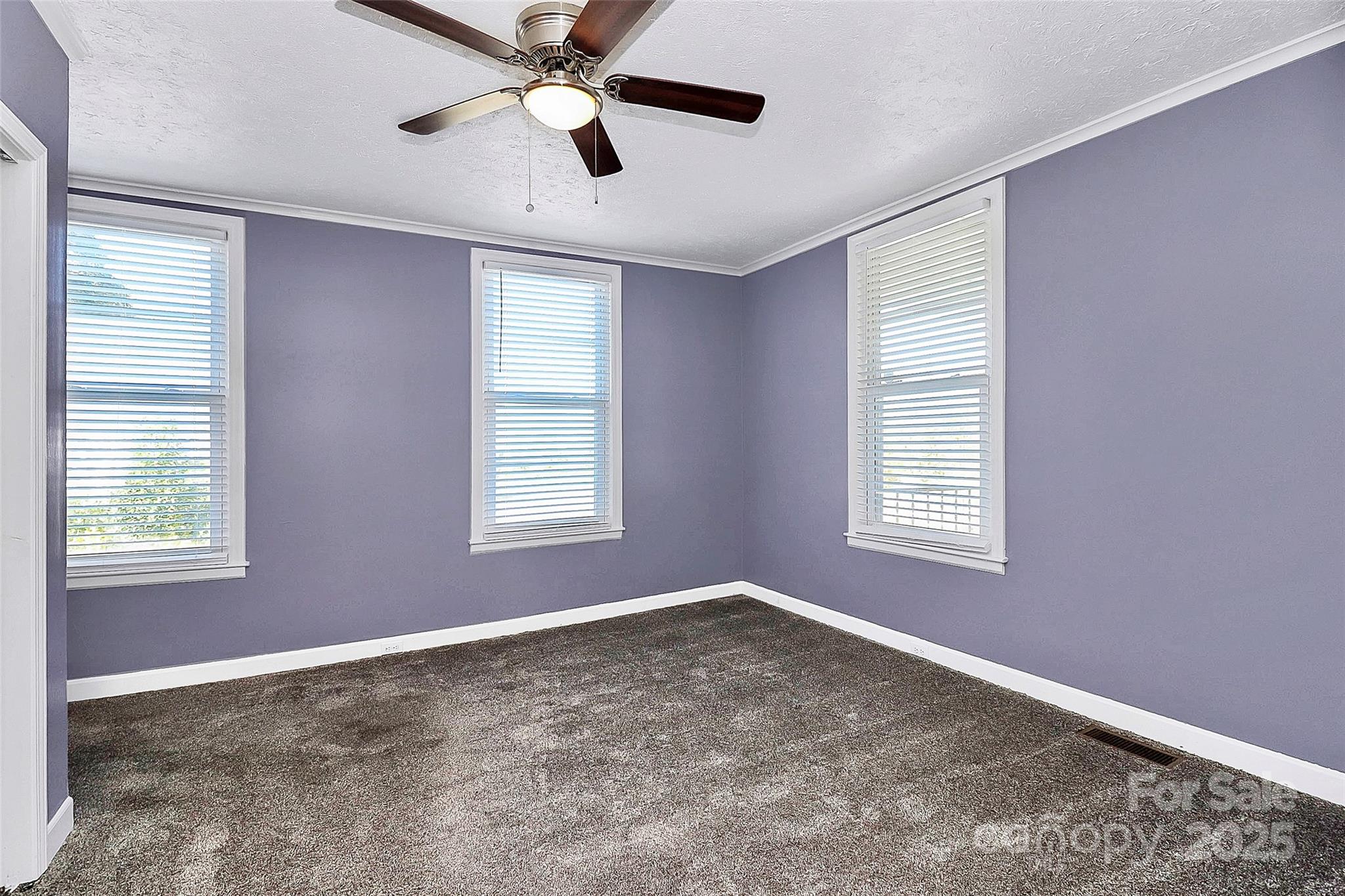 511 W Elliott Street — Chester