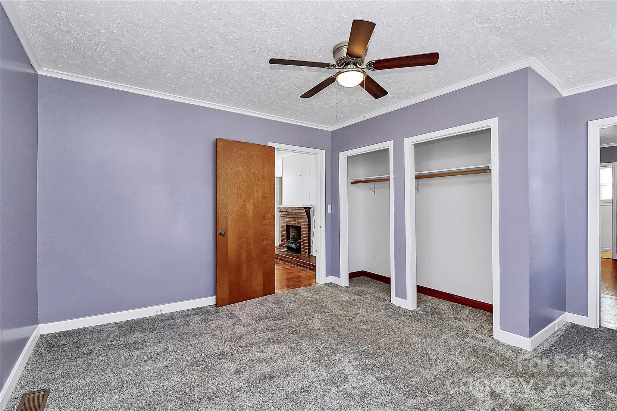 511 W Elliott Street — Chester