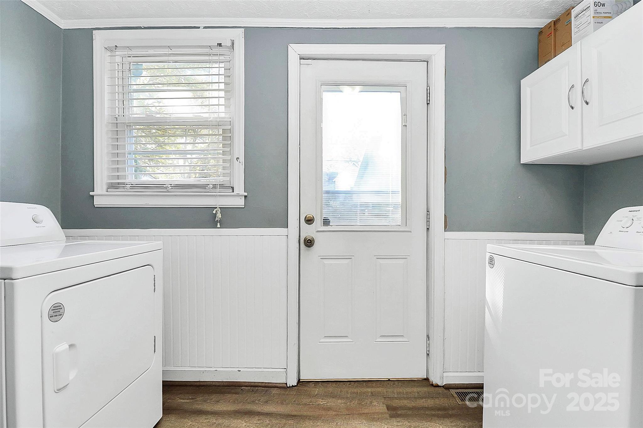 511 W Elliott Street — Chester