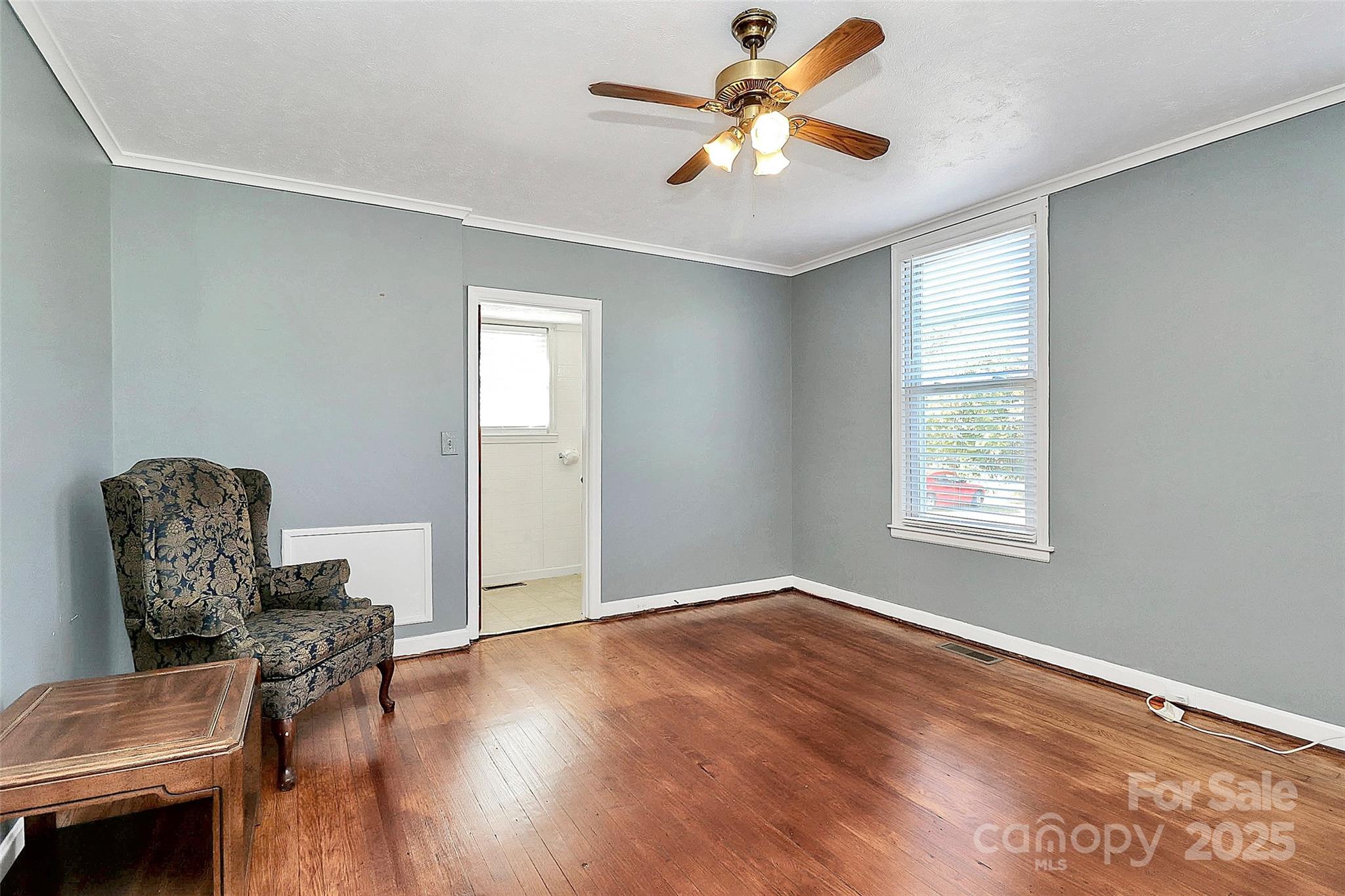 511 W Elliott Street — Chester