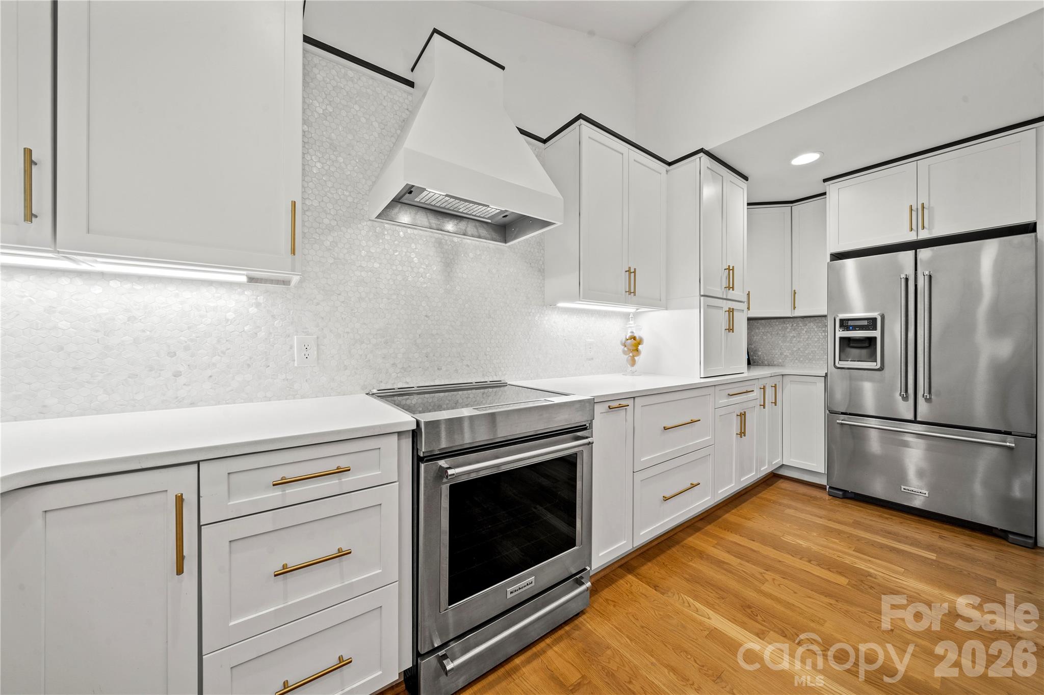 12 Cove Road — Clover