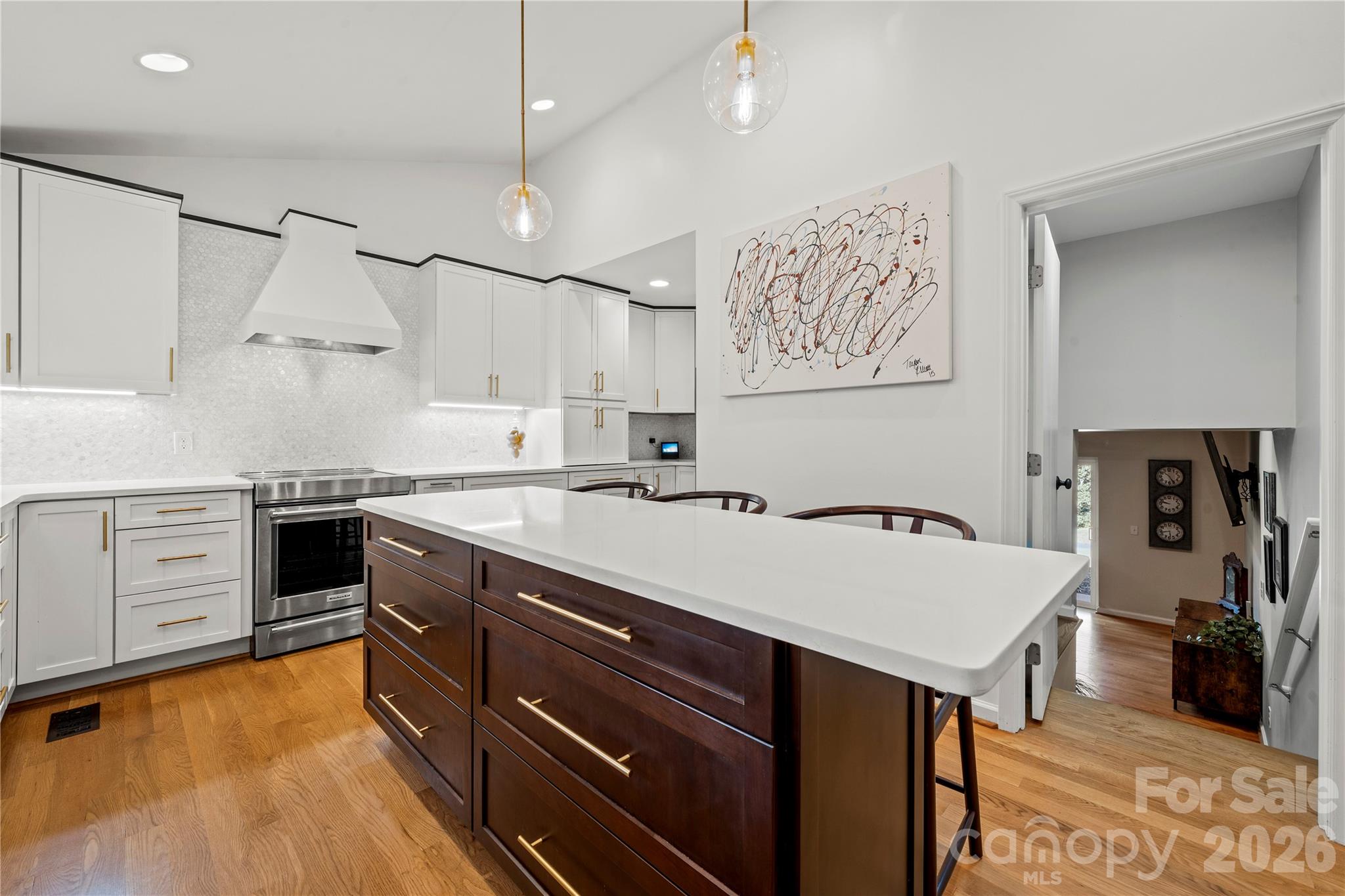 12 Cove Road — Clover