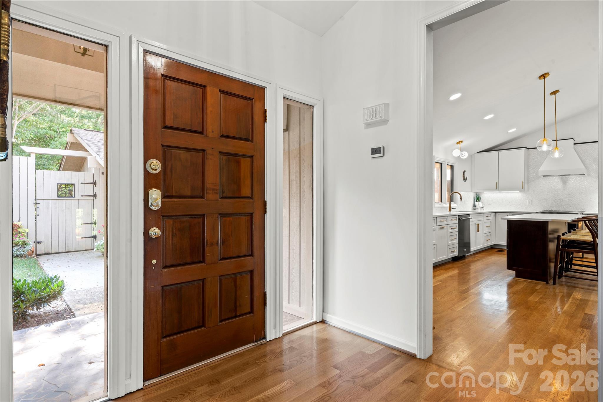 12 Cove Road — Clover