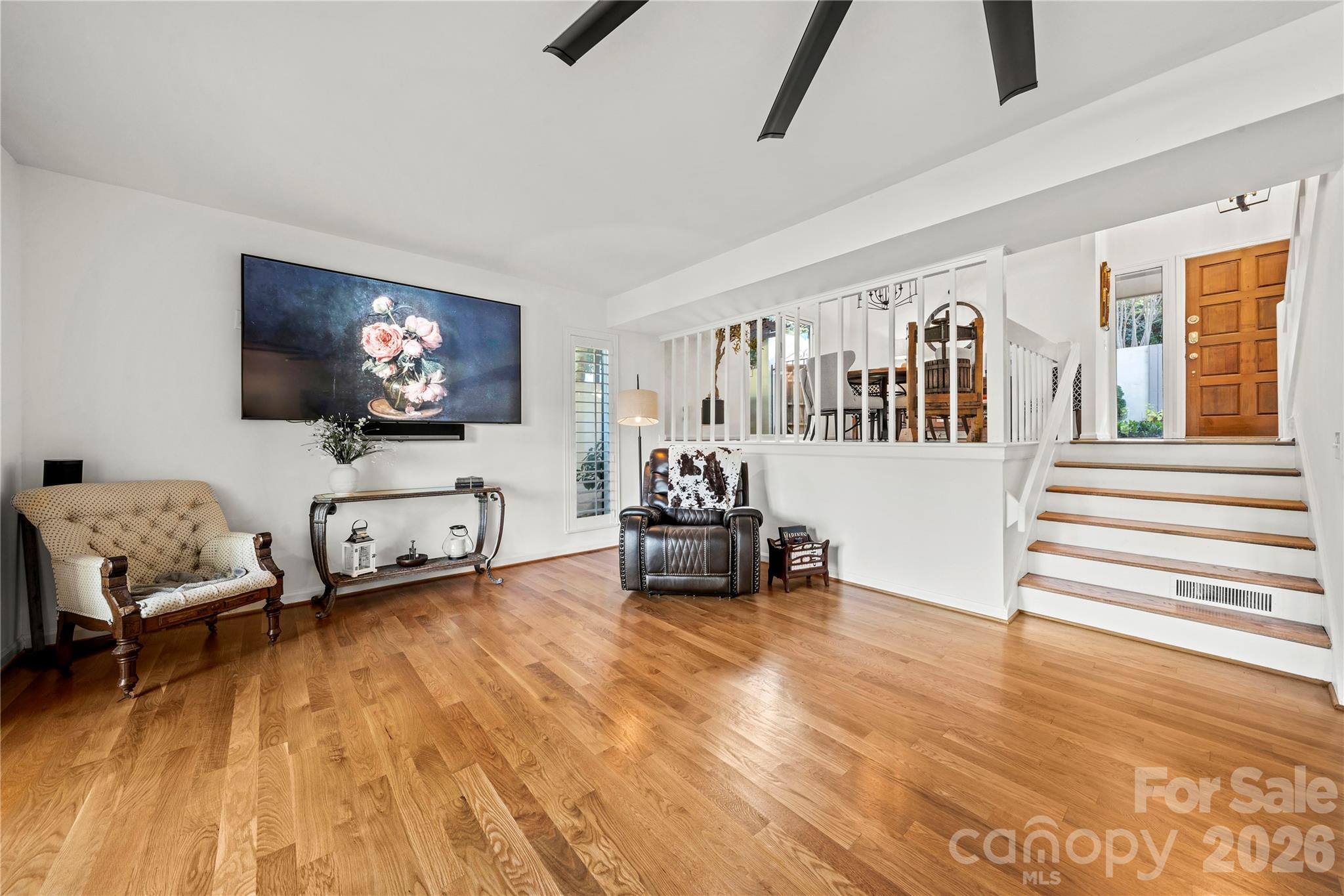 12 Cove Road — Clover