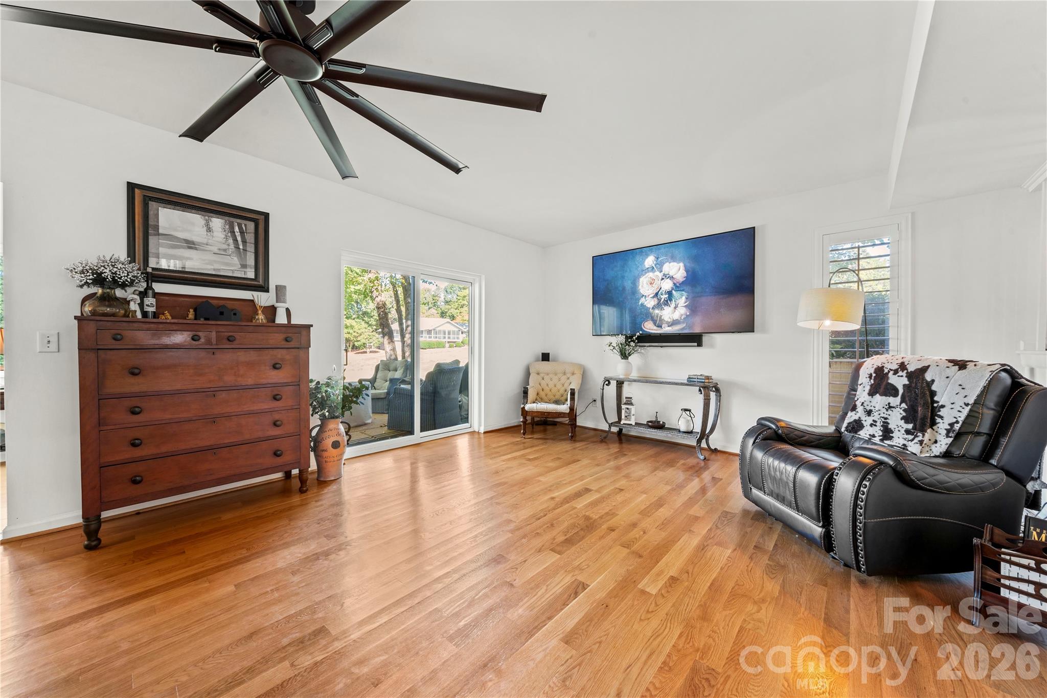 12 Cove Road — Clover