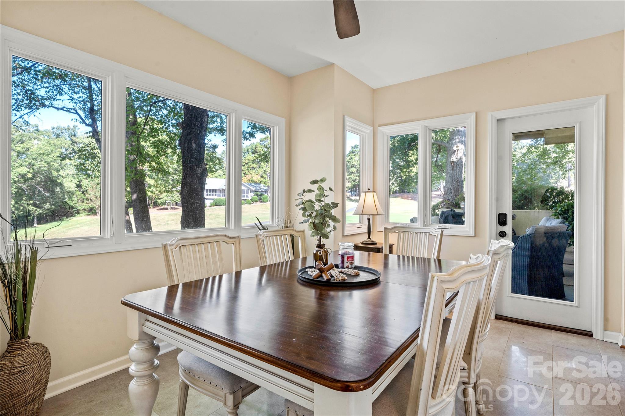 12 Cove Road — Clover