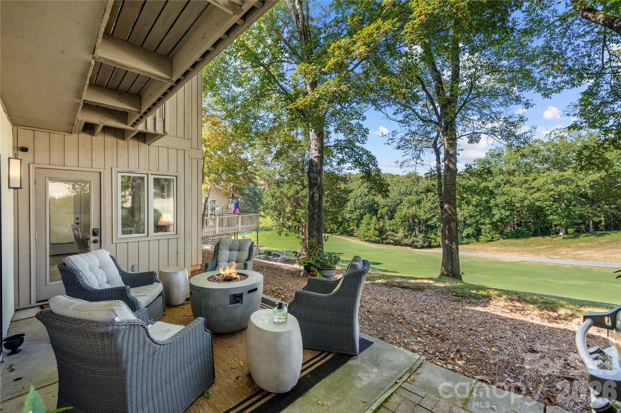 12 Cove Road — Clover