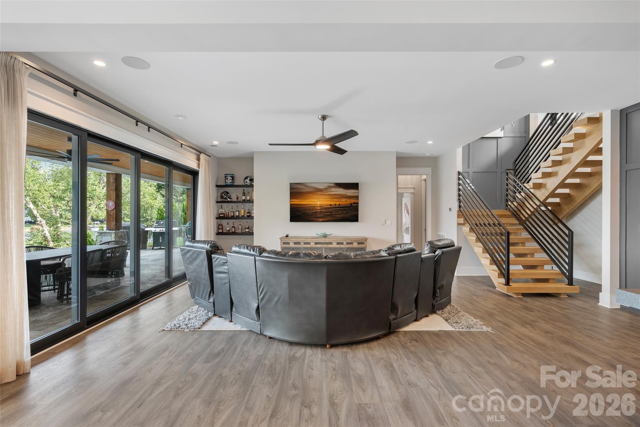 505 Kemp Road — Mooresville