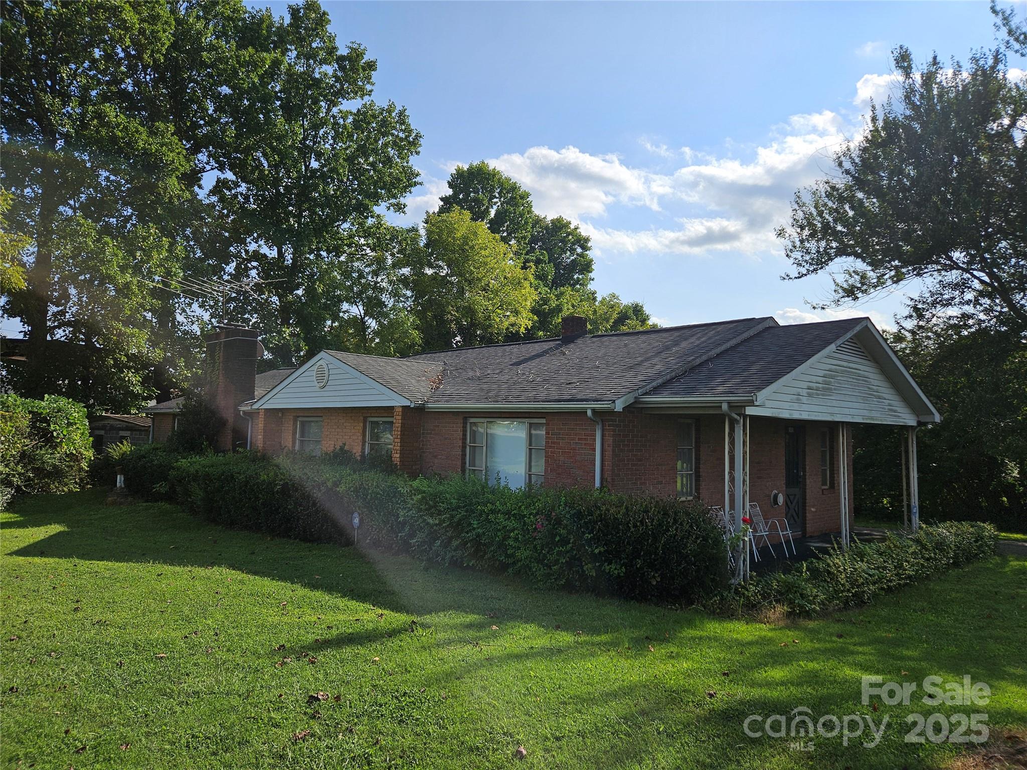 105 Marble Road — Statesville