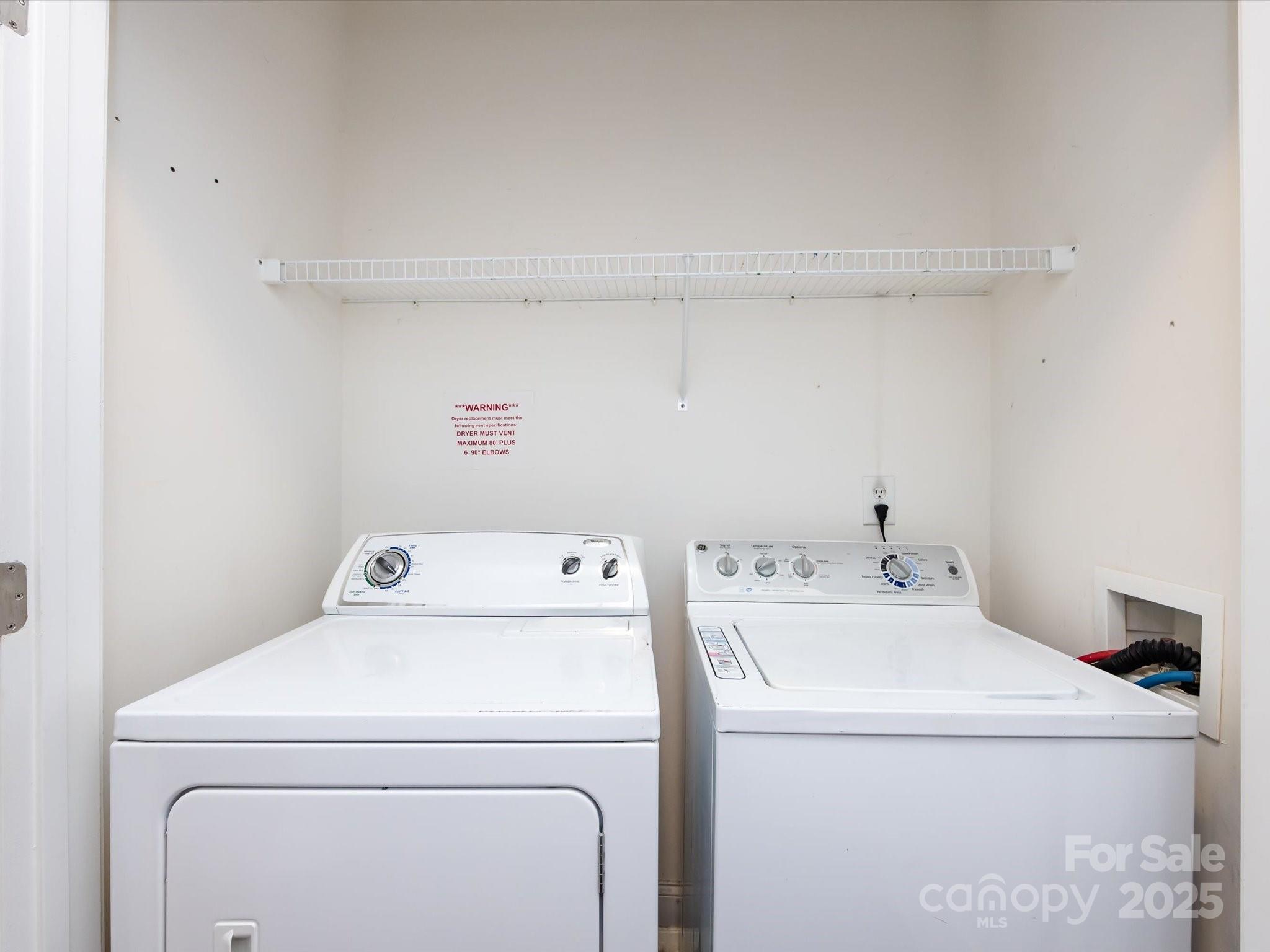 1000 E Woodlawn Road #216 — Charlotte