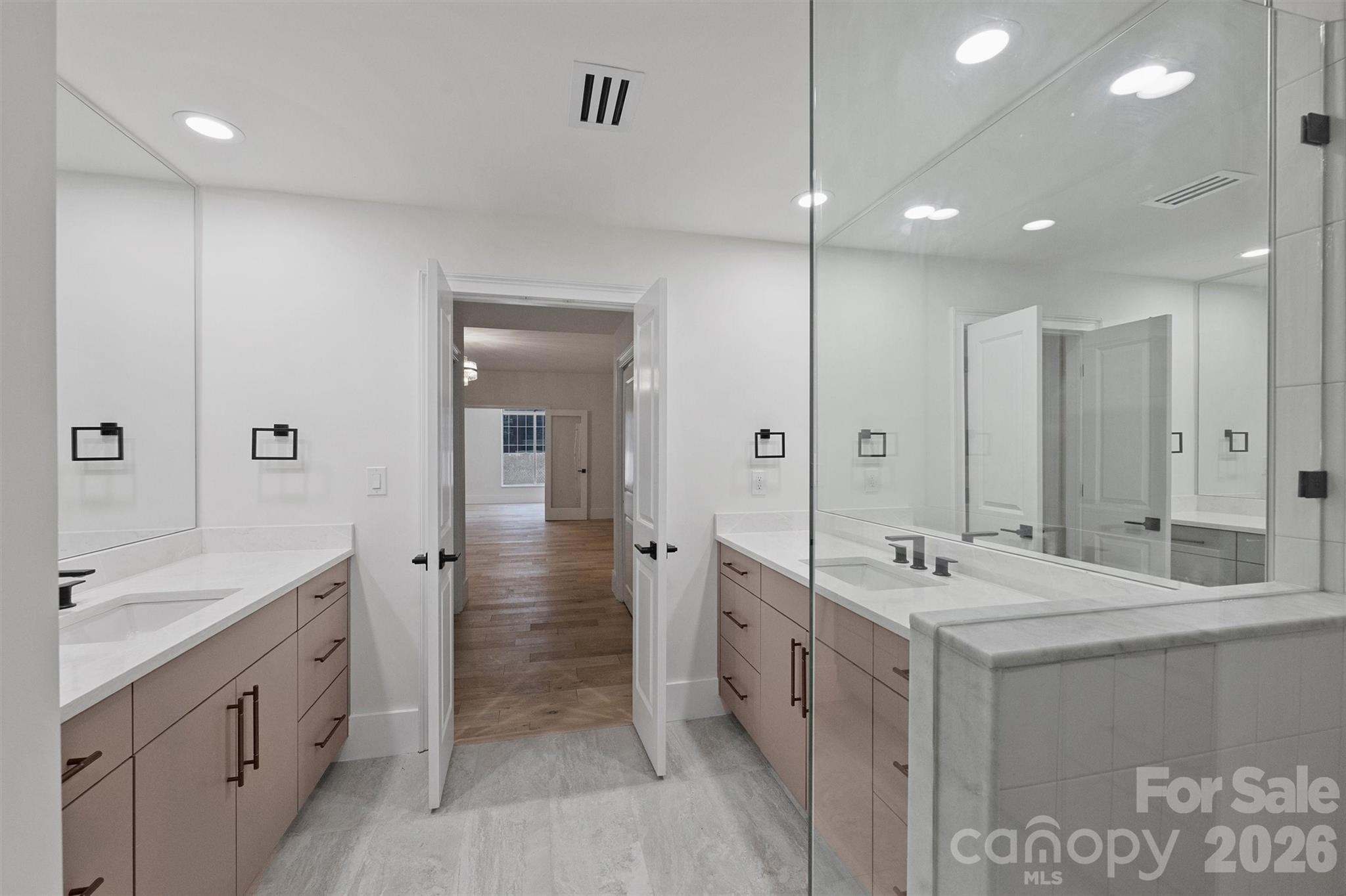 435 S Tryon Street #301 — Charlotte