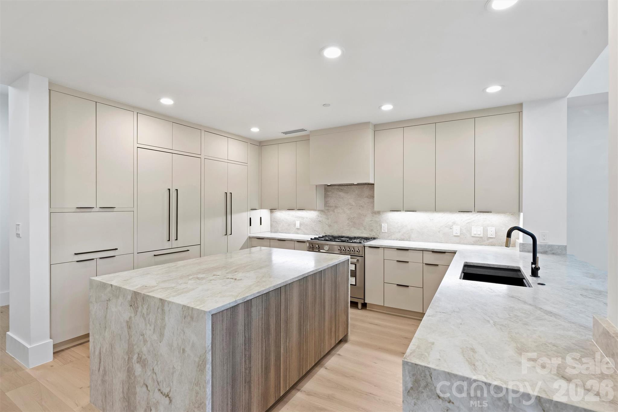 435 S Tryon Street #301 — Charlotte