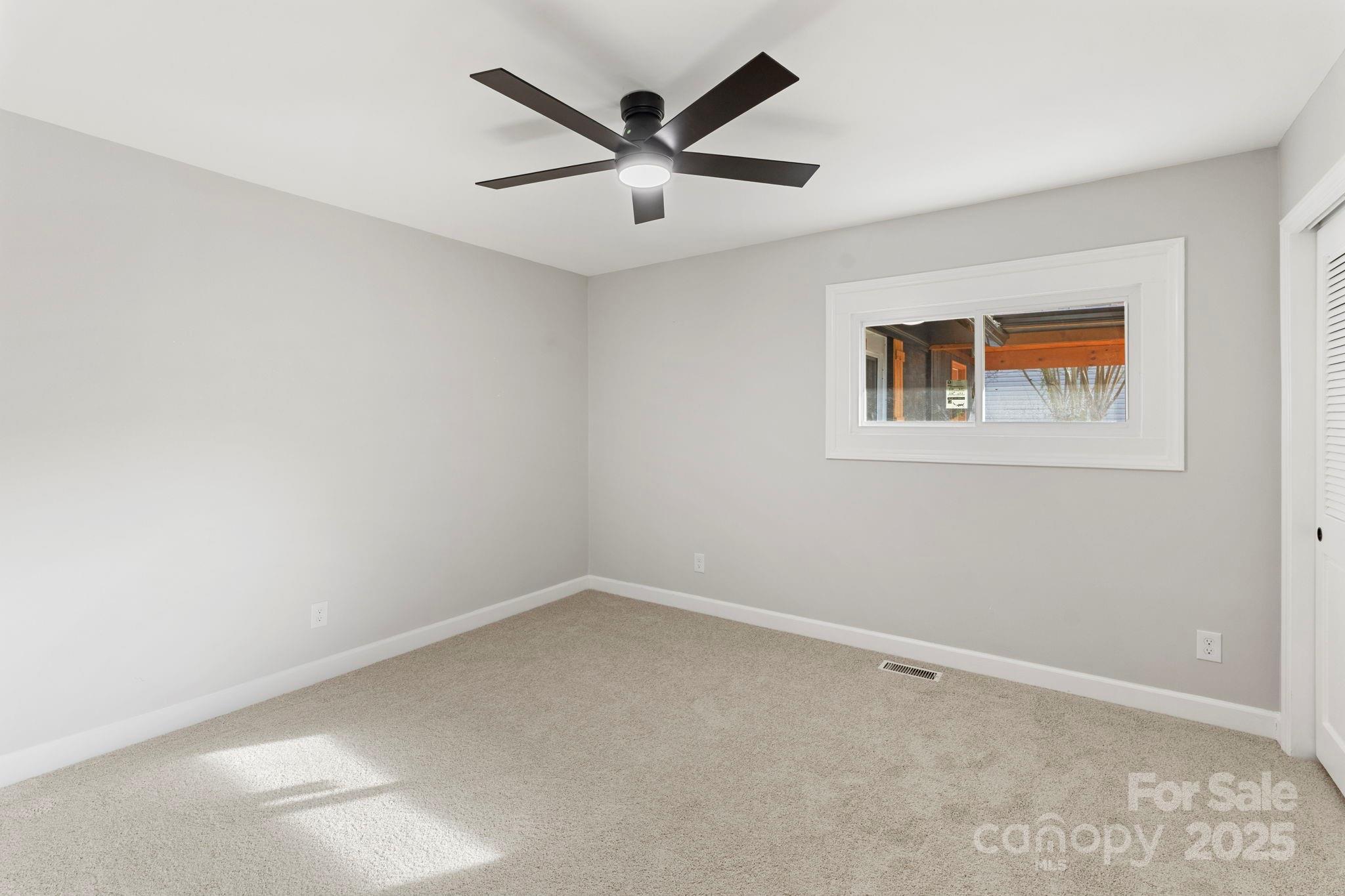 274 Hatley Circle NE — Concord