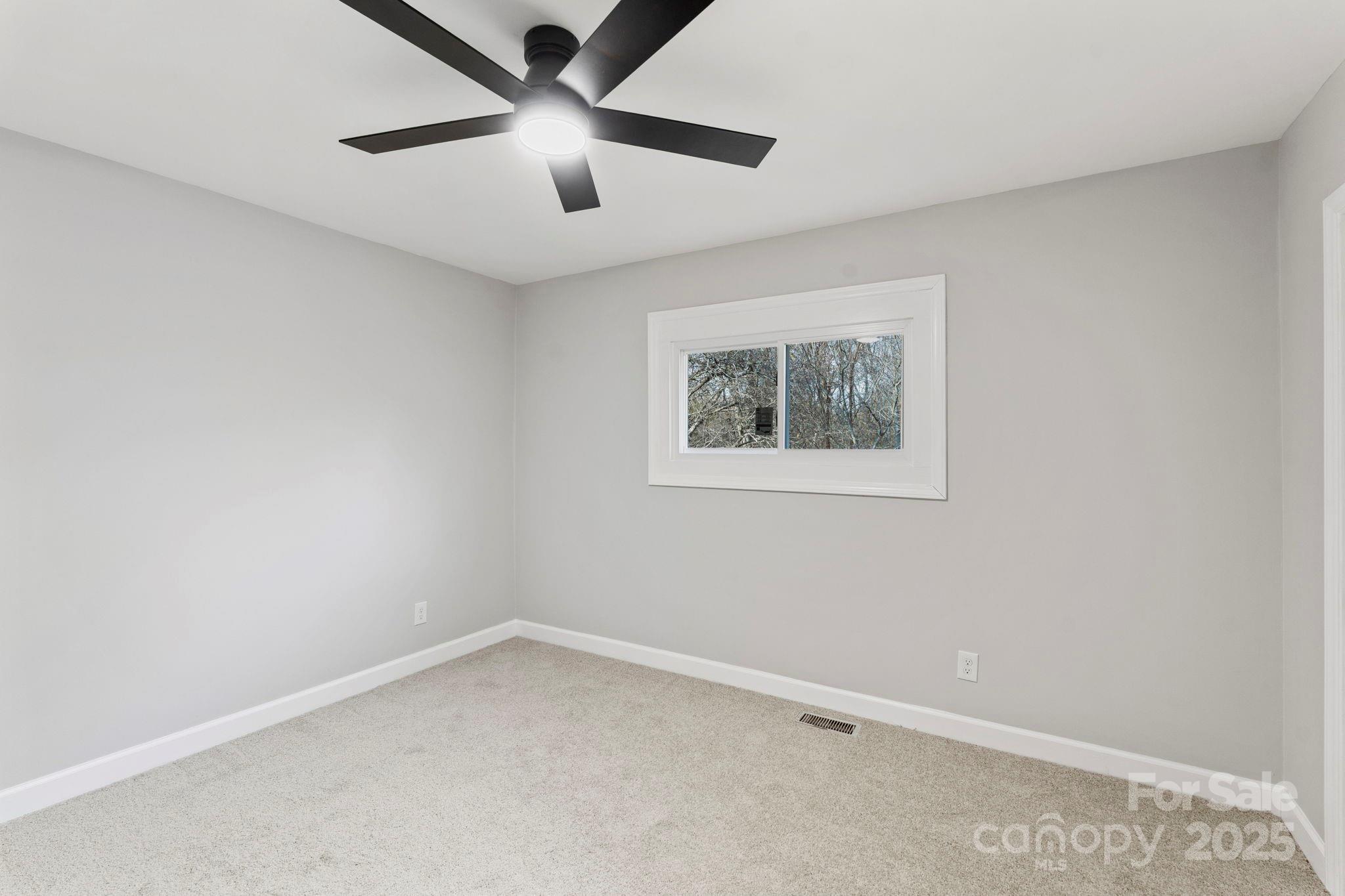 274 Hatley Circle NE — Concord