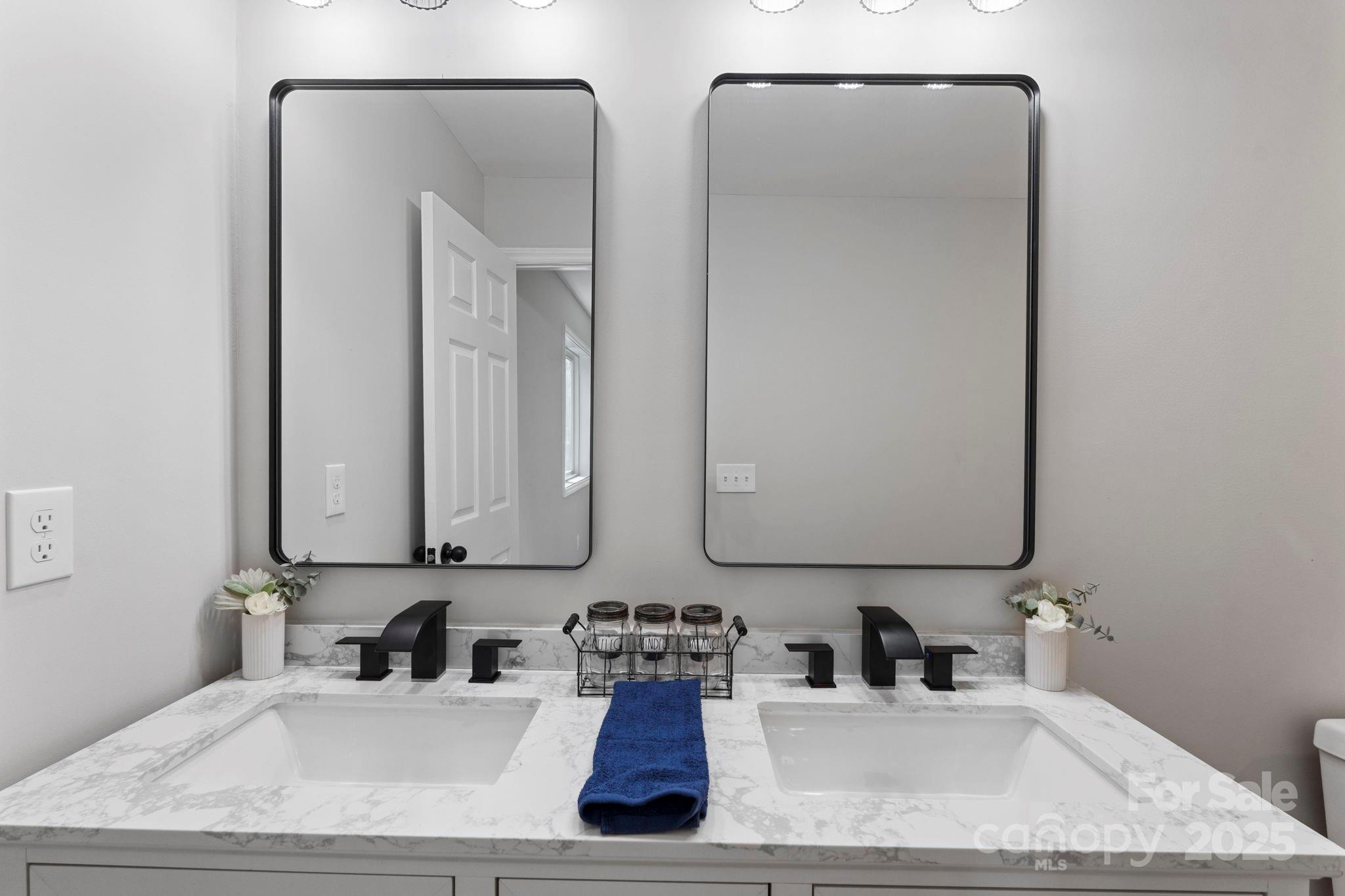 274 Hatley Circle NE — Concord