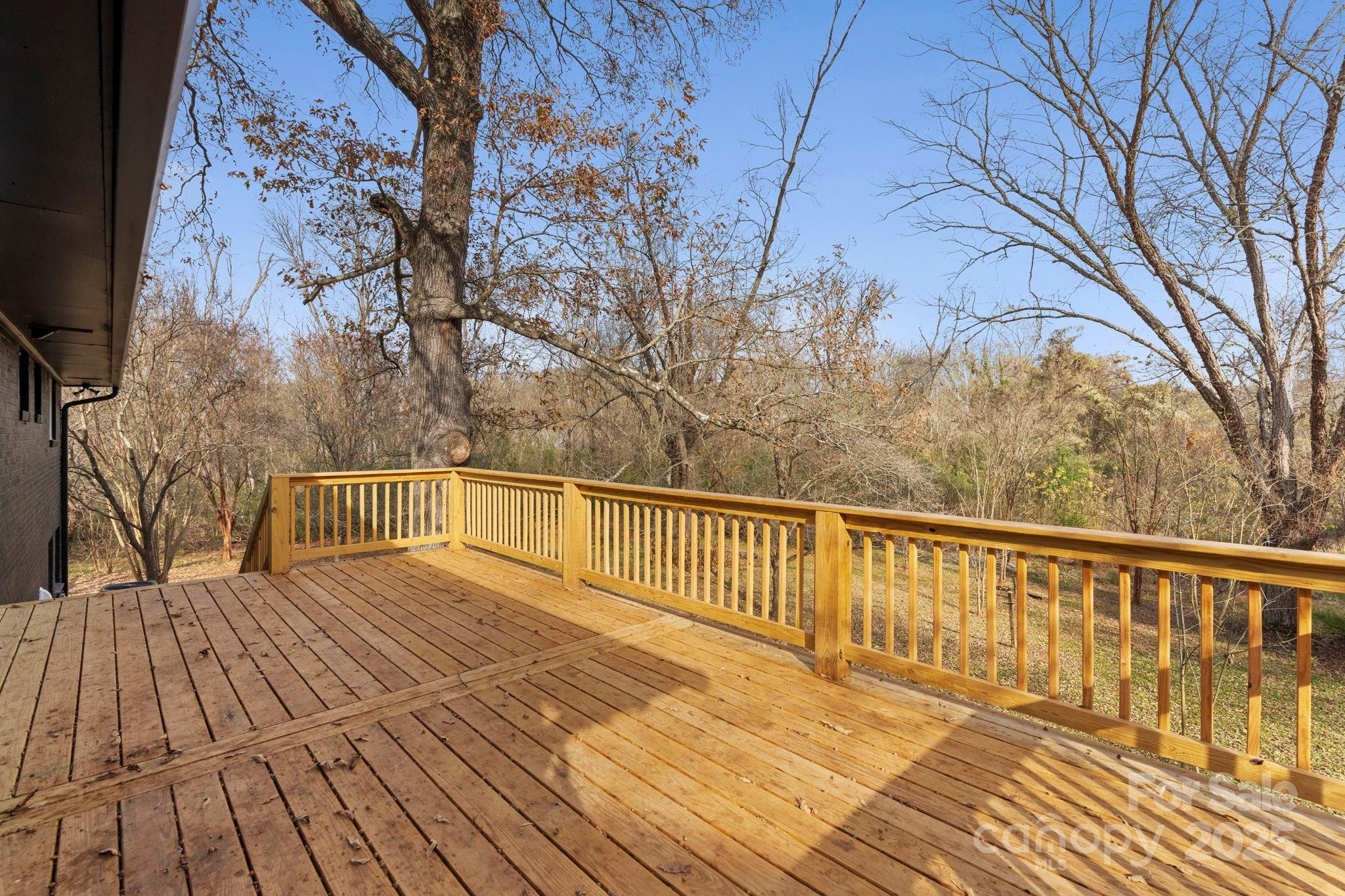 274 Hatley Circle NE — Concord