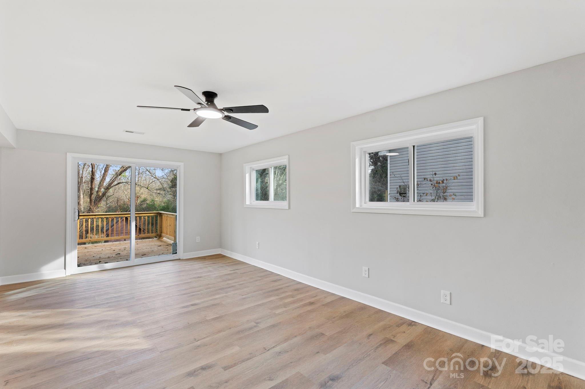 274 Hatley Circle NE — Concord